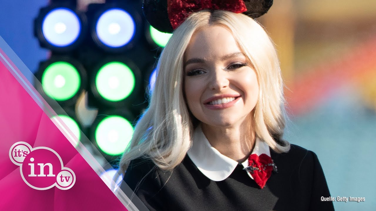 Dove Cameron Smile Wallpapers