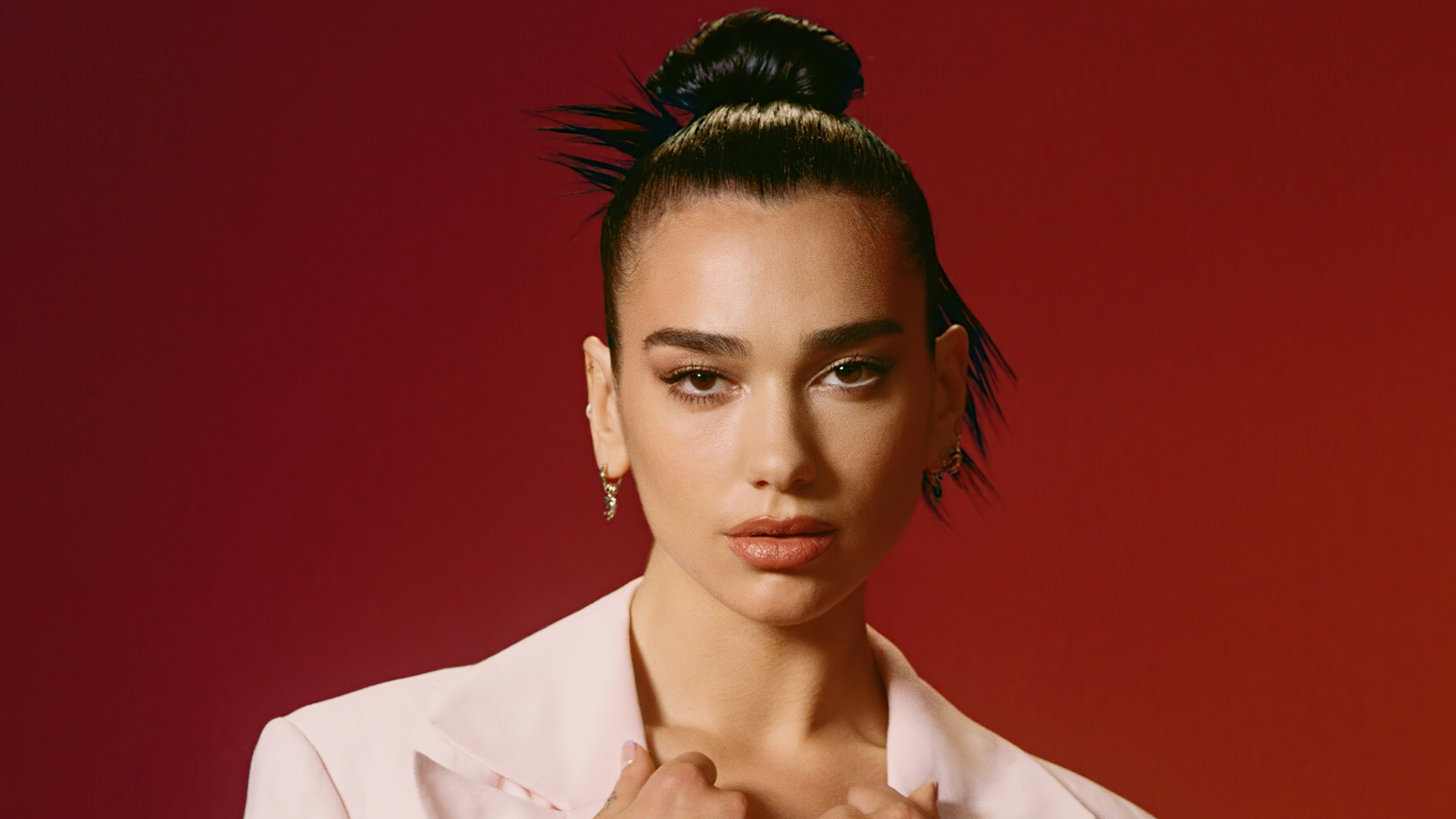 Dua Lipa 4K Wallpapers