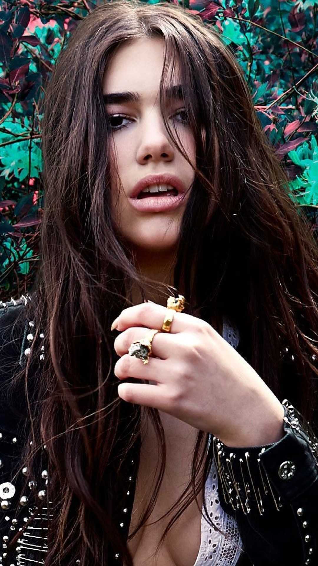 Dua Lipa Hot Wallpapers