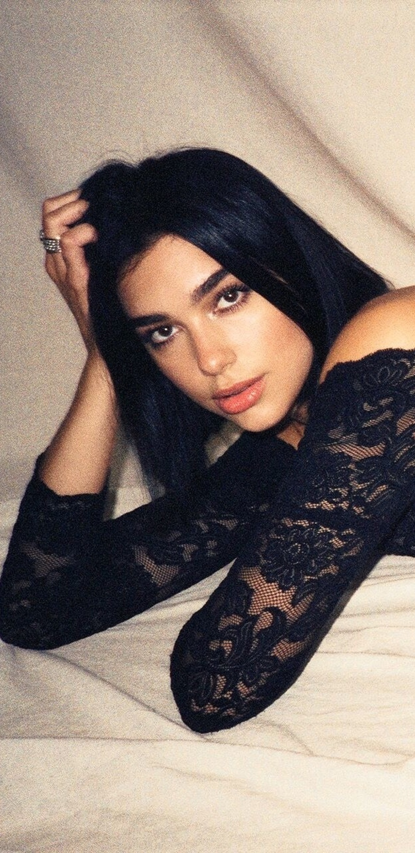 Dua Lipa Vogue Wallpapers