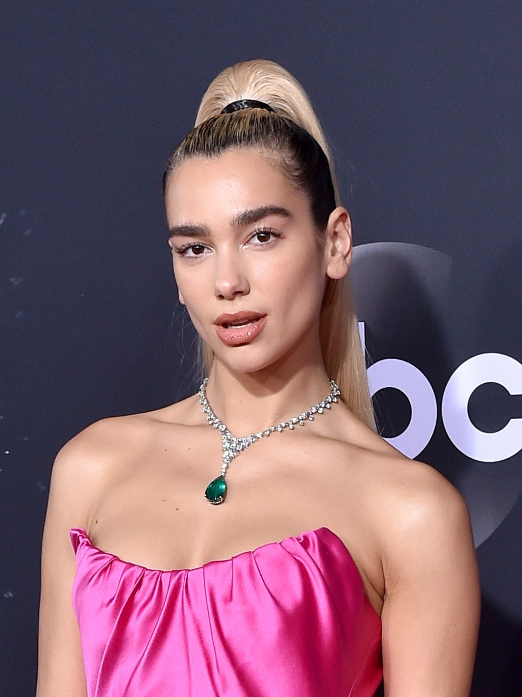 Dua Lipa Vogue Wallpapers