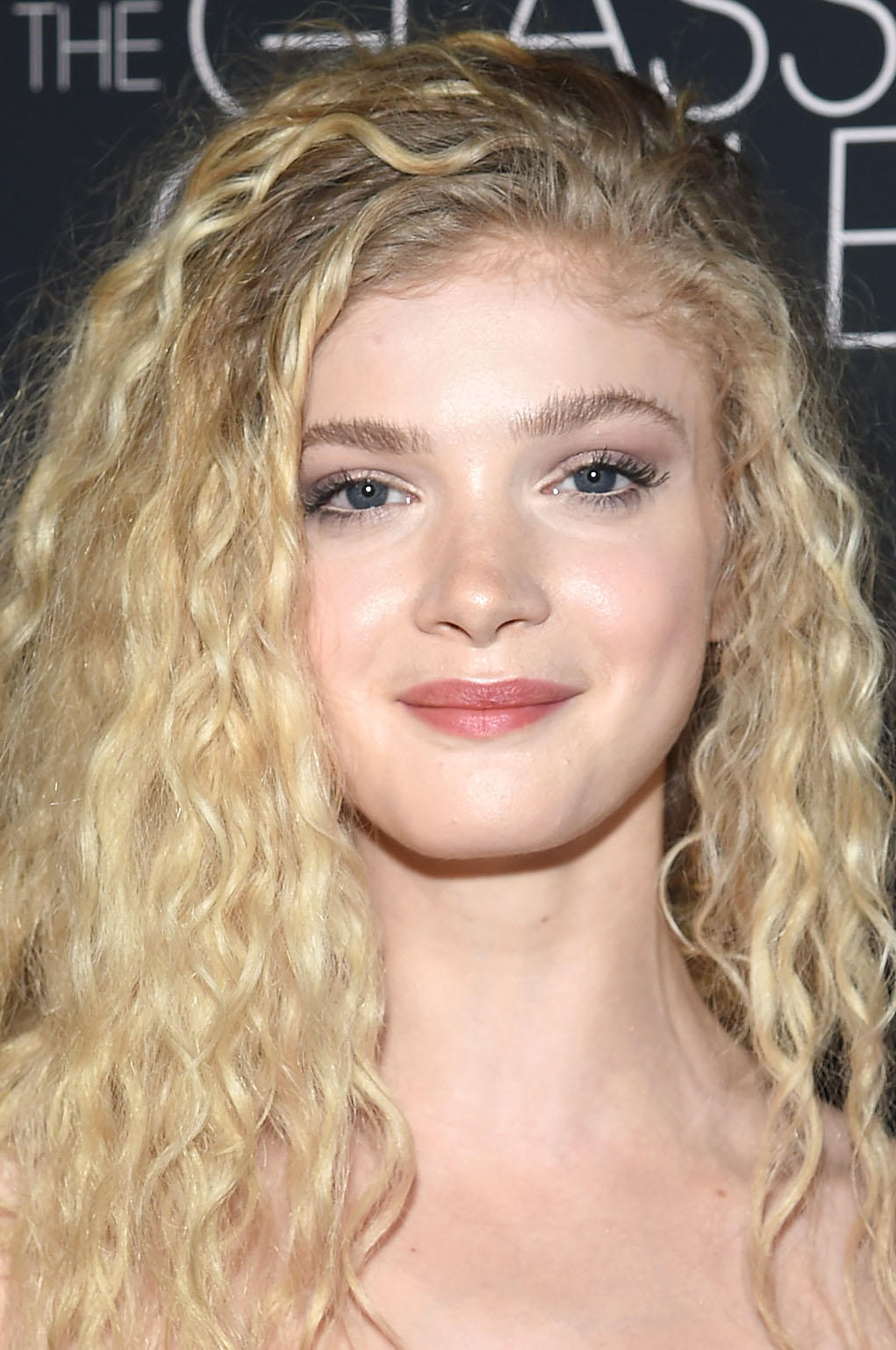 Elena Kampouris Portrait 2019 Wallpapers