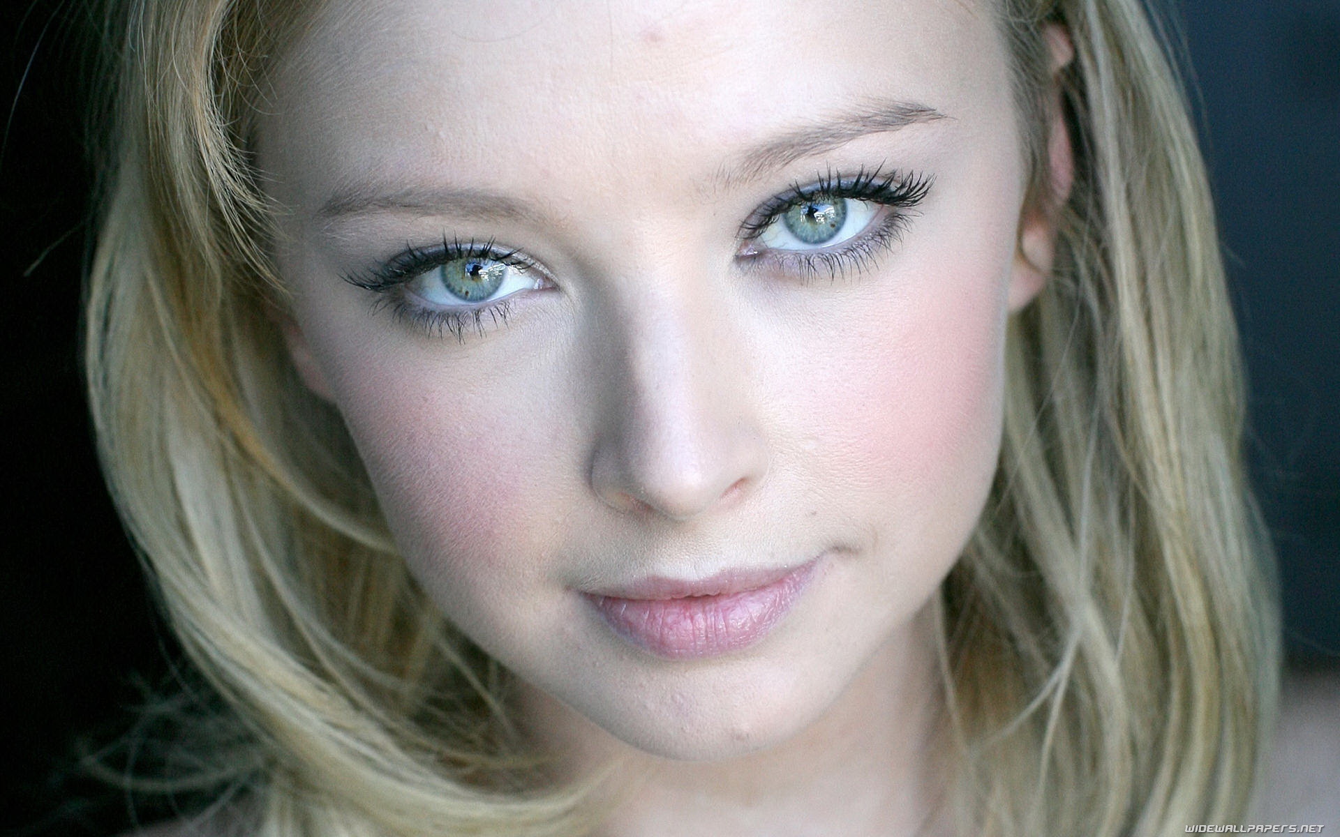 Elisabeth Harnois Wallpapers