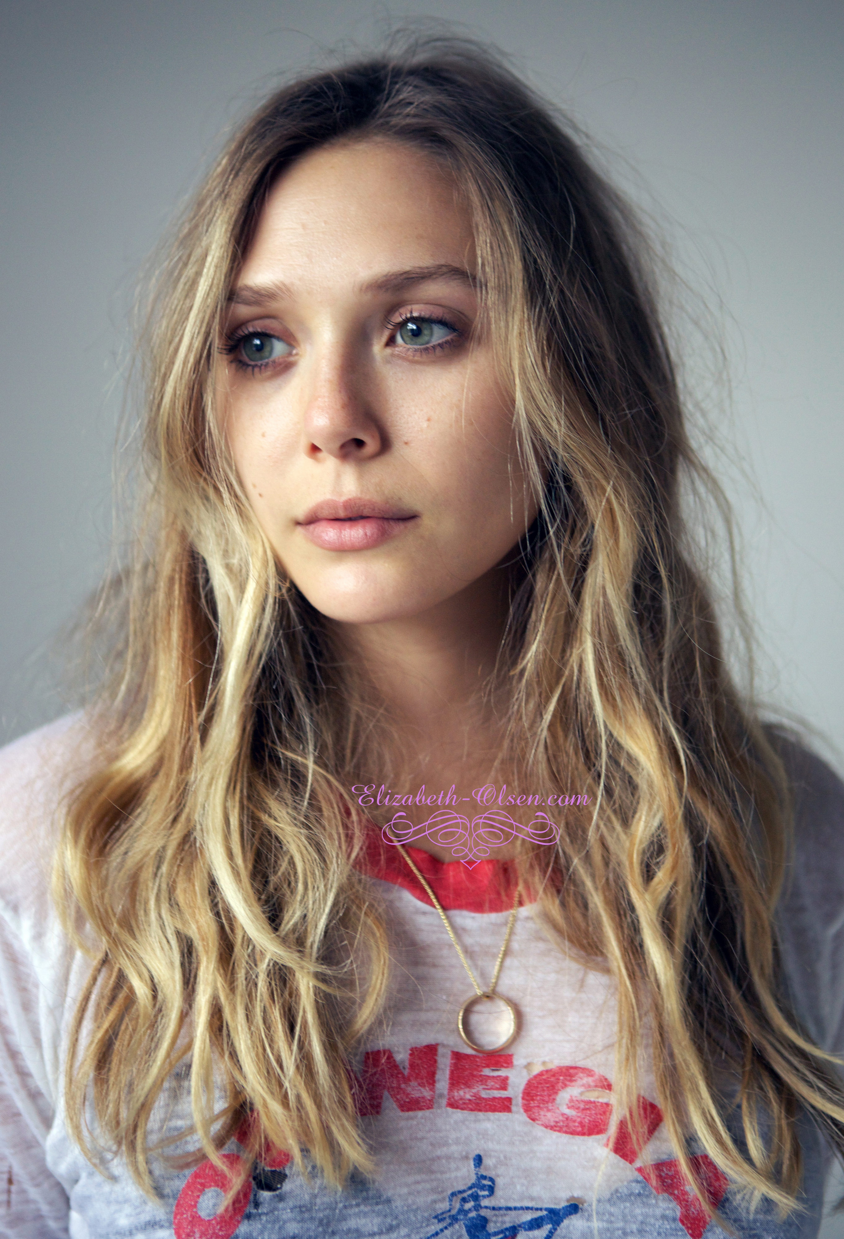 Elizabeth Olsen Portrait Wallpapers