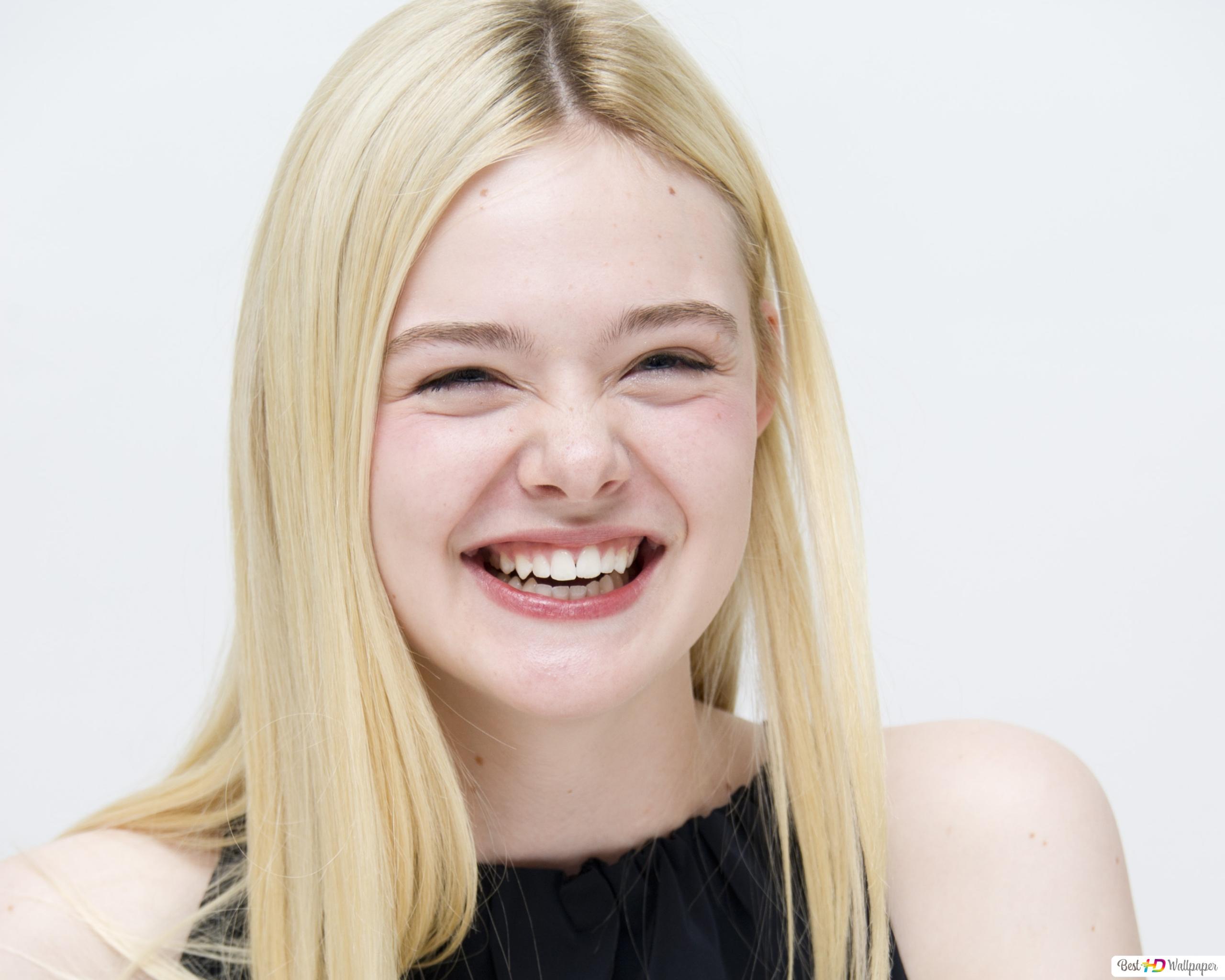 Elle Fanning LOreal Paris 2017 Wallpapers