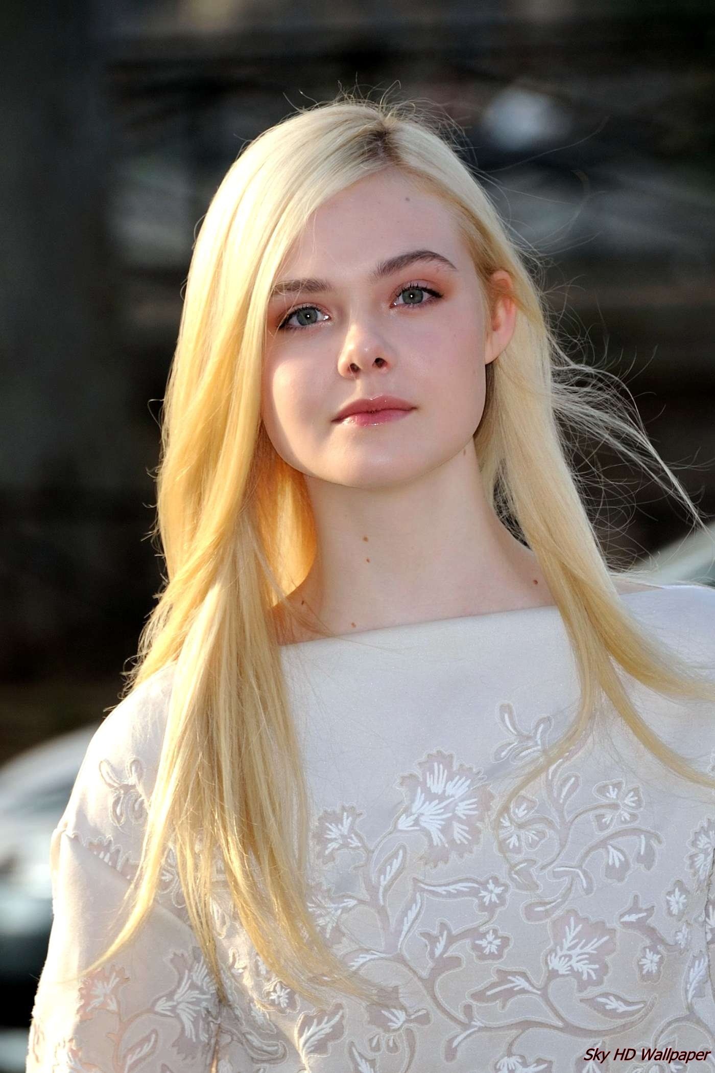 Elle Fanning Stunning Portrait Wallpapers