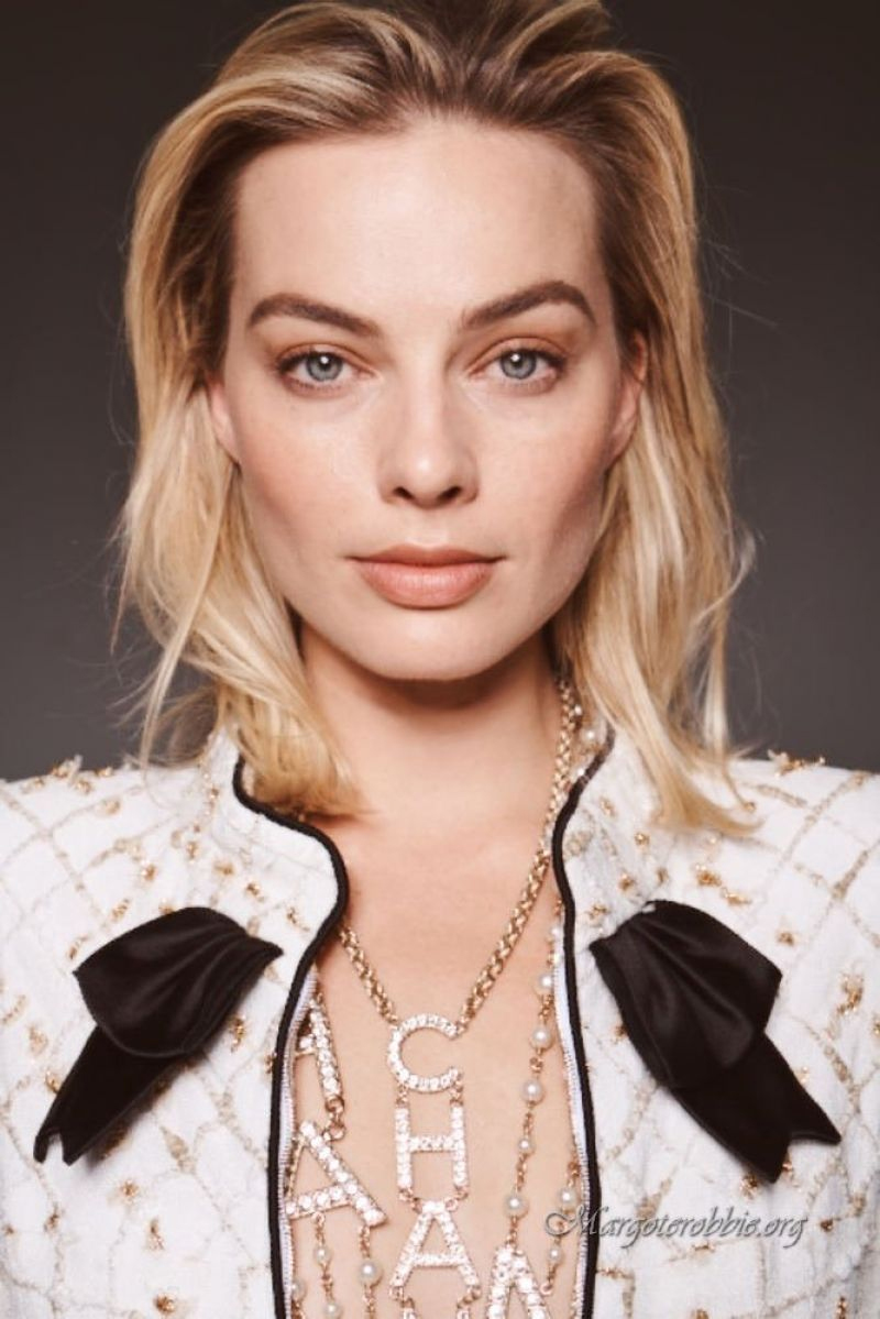 Elle Magazine Margot Robbie Photoshoot 2018 Wallpapers