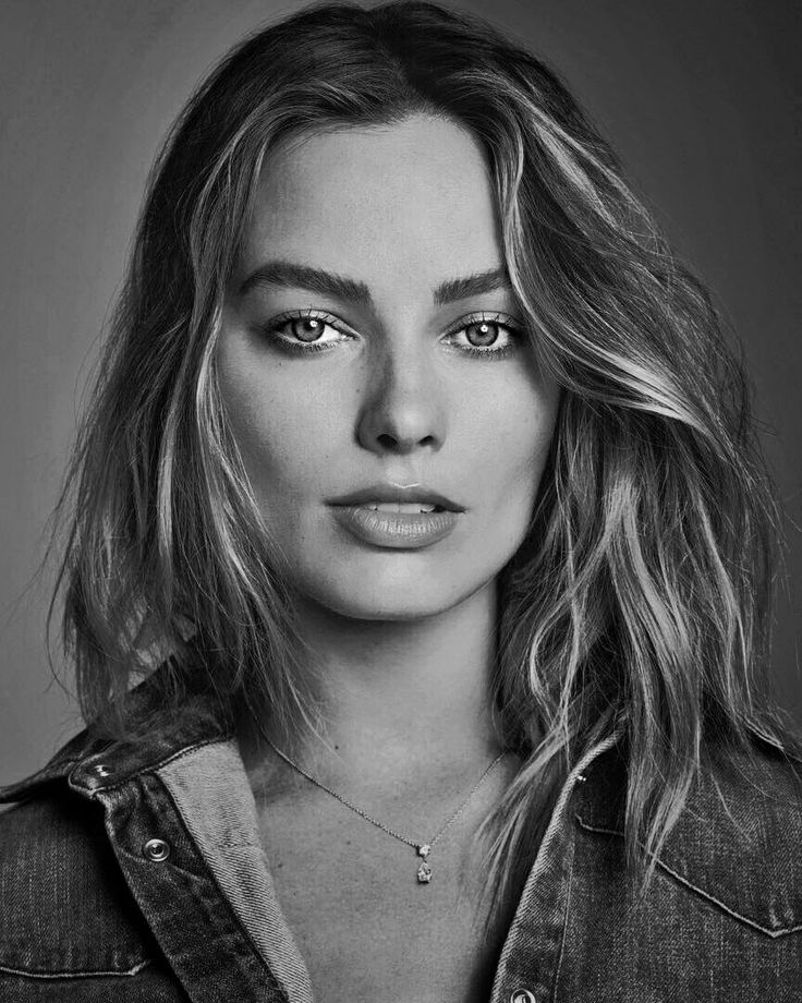 Elle Magazine Margot Robbie Photoshoot 2018 Wallpapers