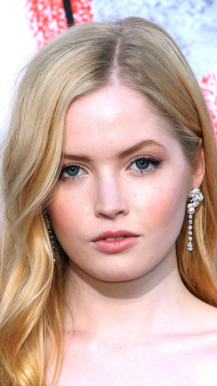 Ellie Bamber 2019 Wallpapers