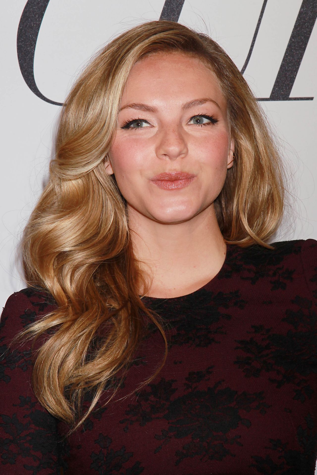 Eloise Mumford Wallpapers