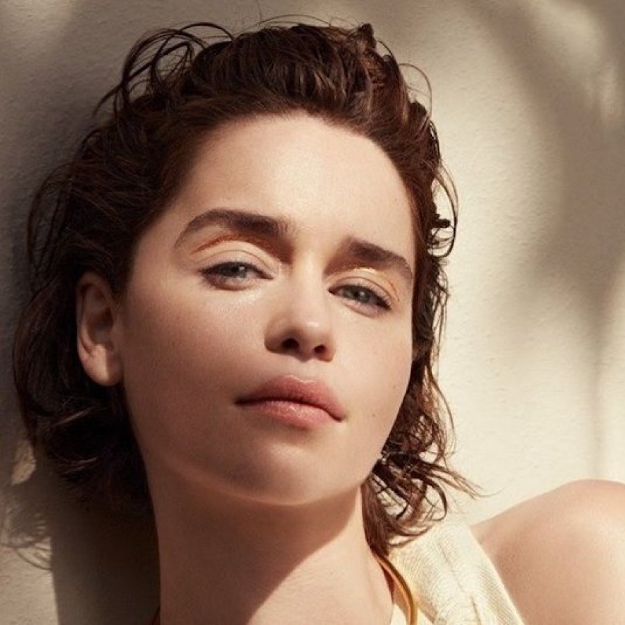 Emilia Clarke Elle Magazine Wallpapers