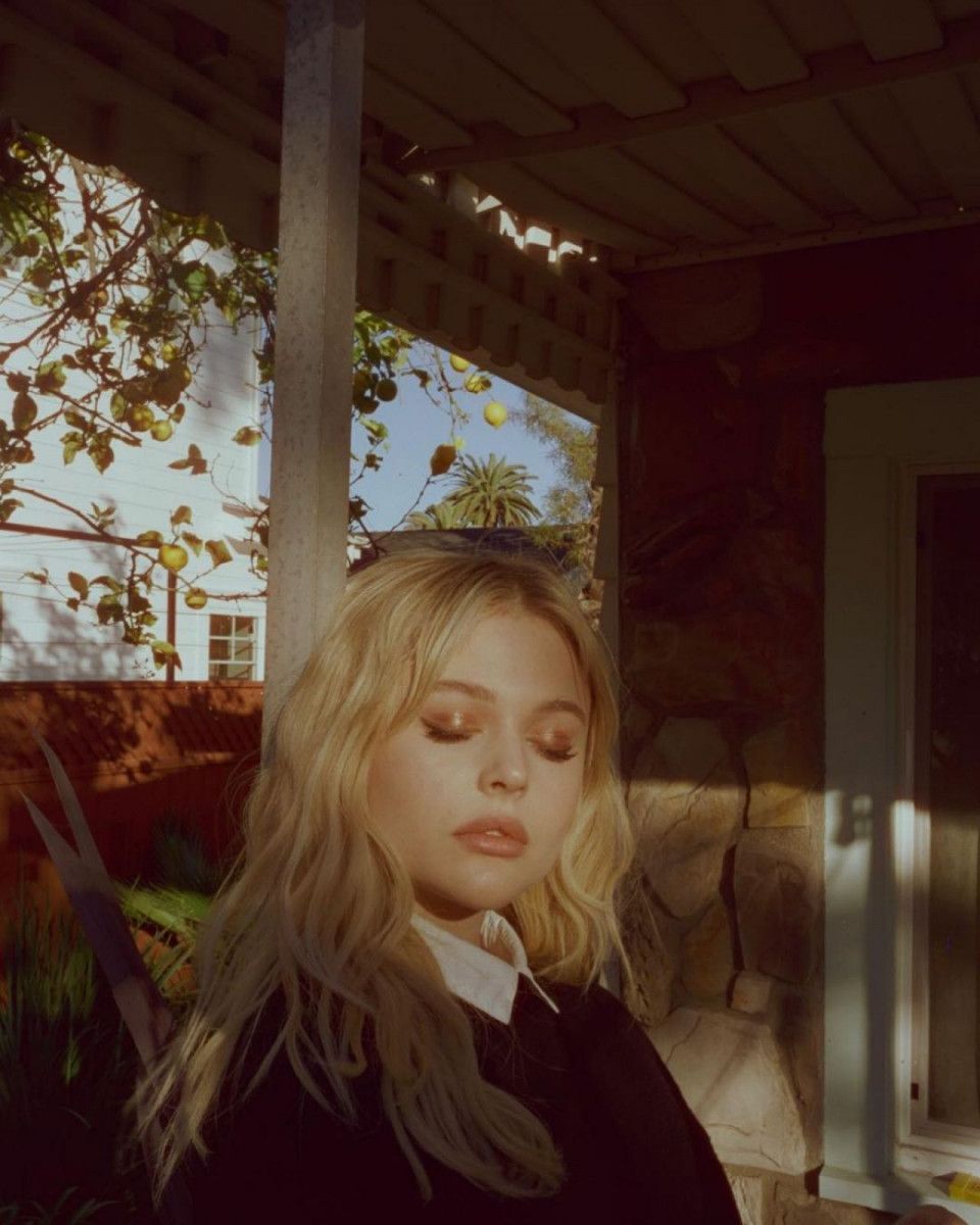 Emily Alyn Lind 2020 Wallpapers