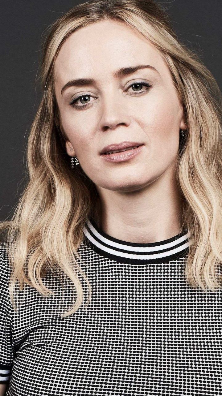 Emily Blunt Actress Photoshoot 2018 Wallpapers