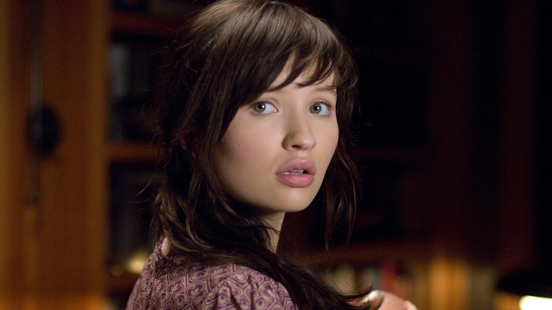 Emily Browning Wallpapers