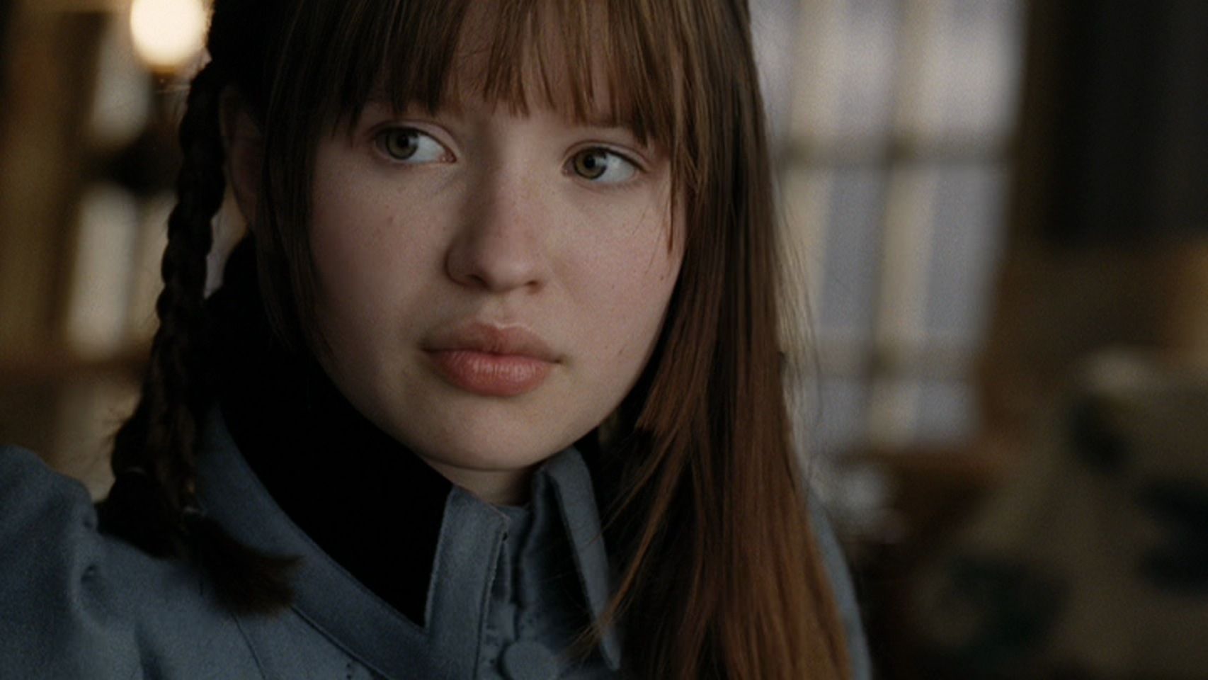 Emily Browning Wallpapers