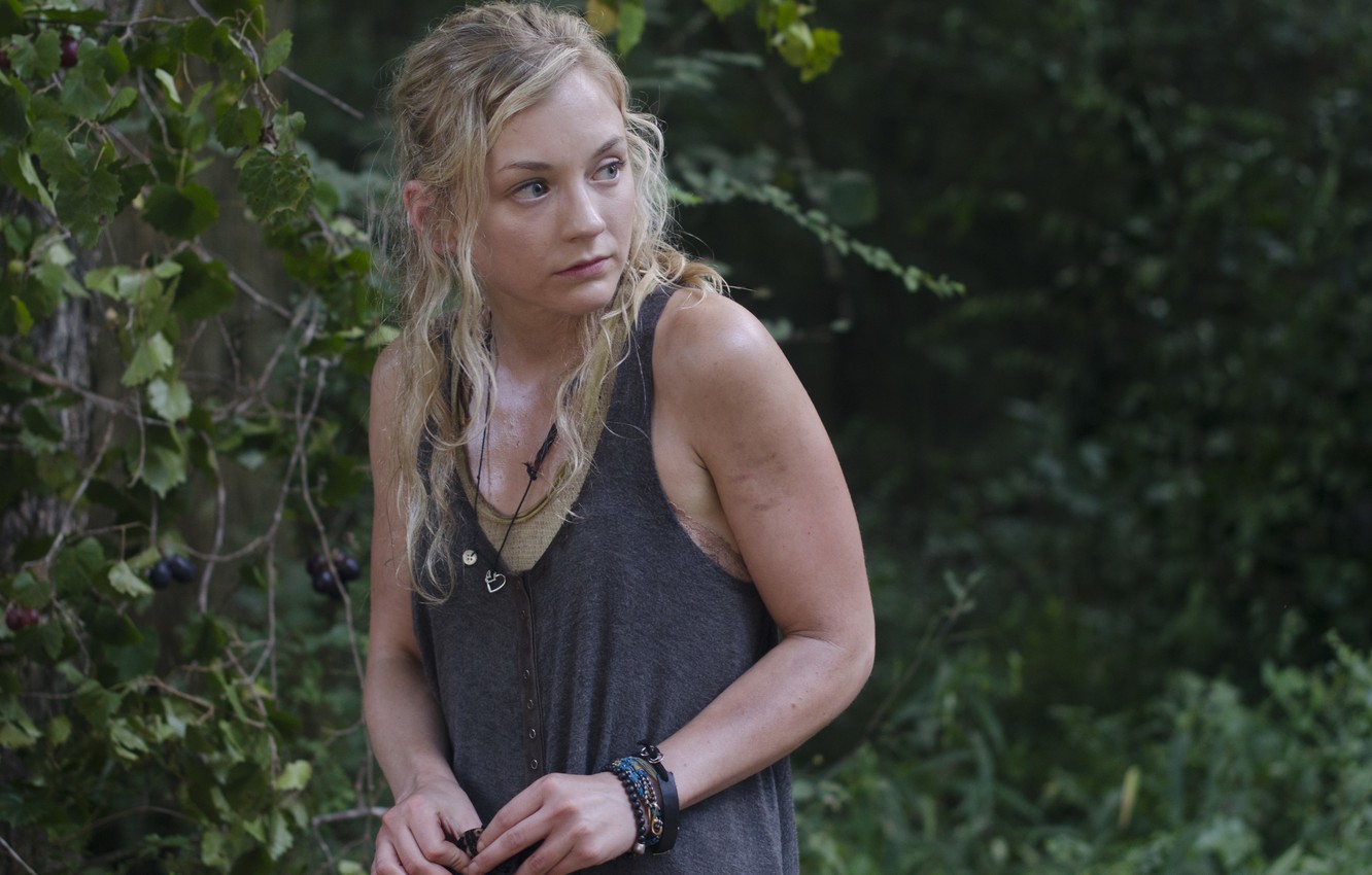 Emily Kinney Wallpapers