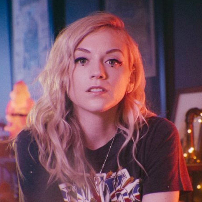 Emily Kinney Wallpapers