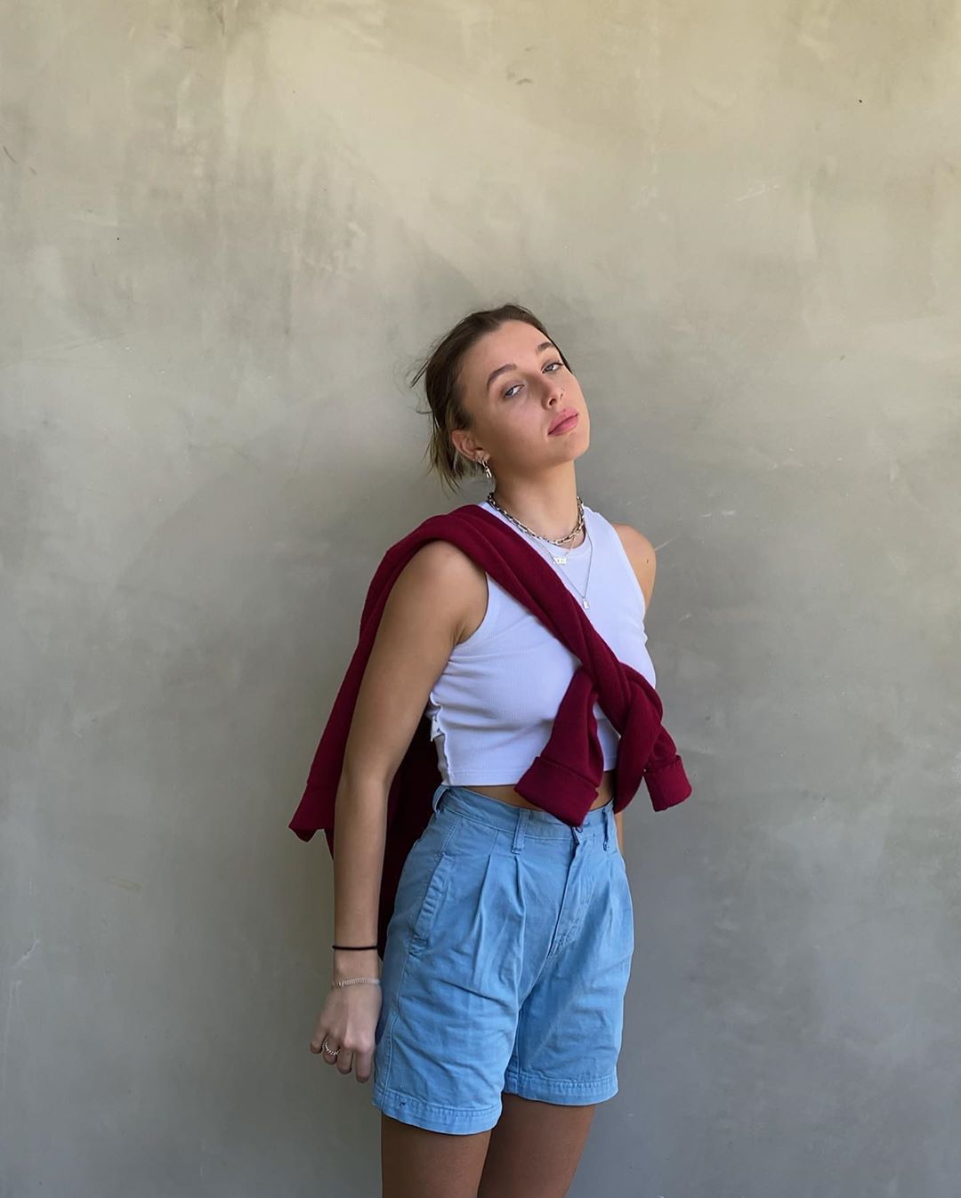 Emma Chamberlain 2020 Wallpapers