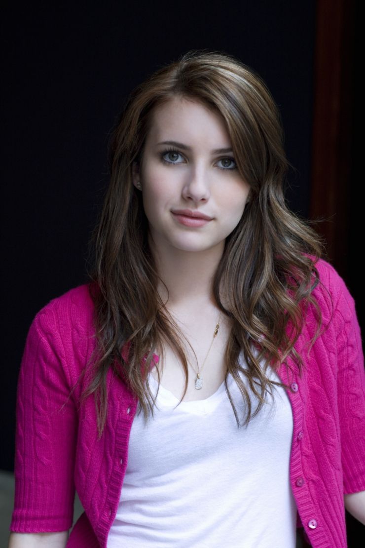 Emma Roberts Face Wallpapers