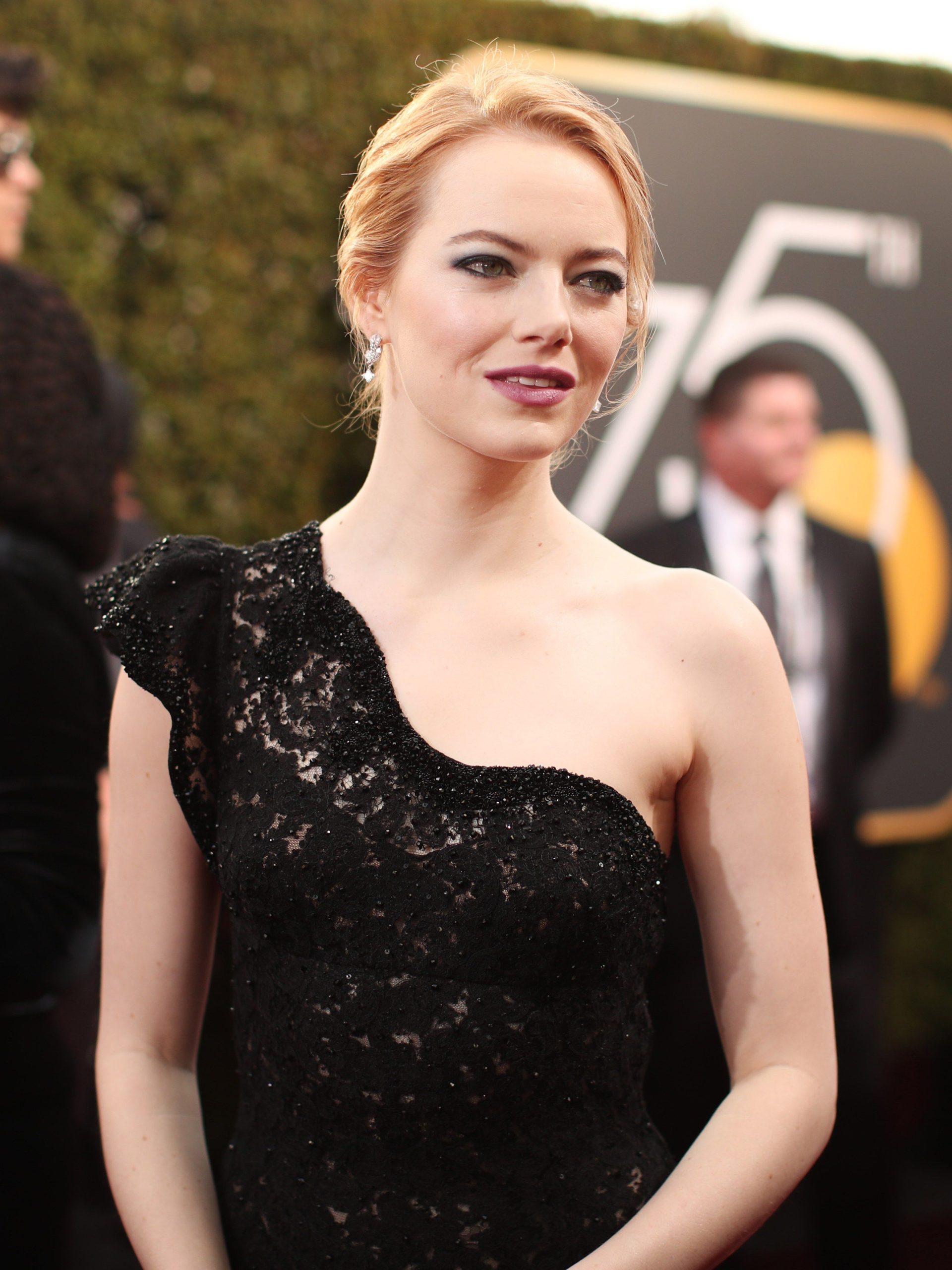 Emma Stone Blond American Actress Wallpapers