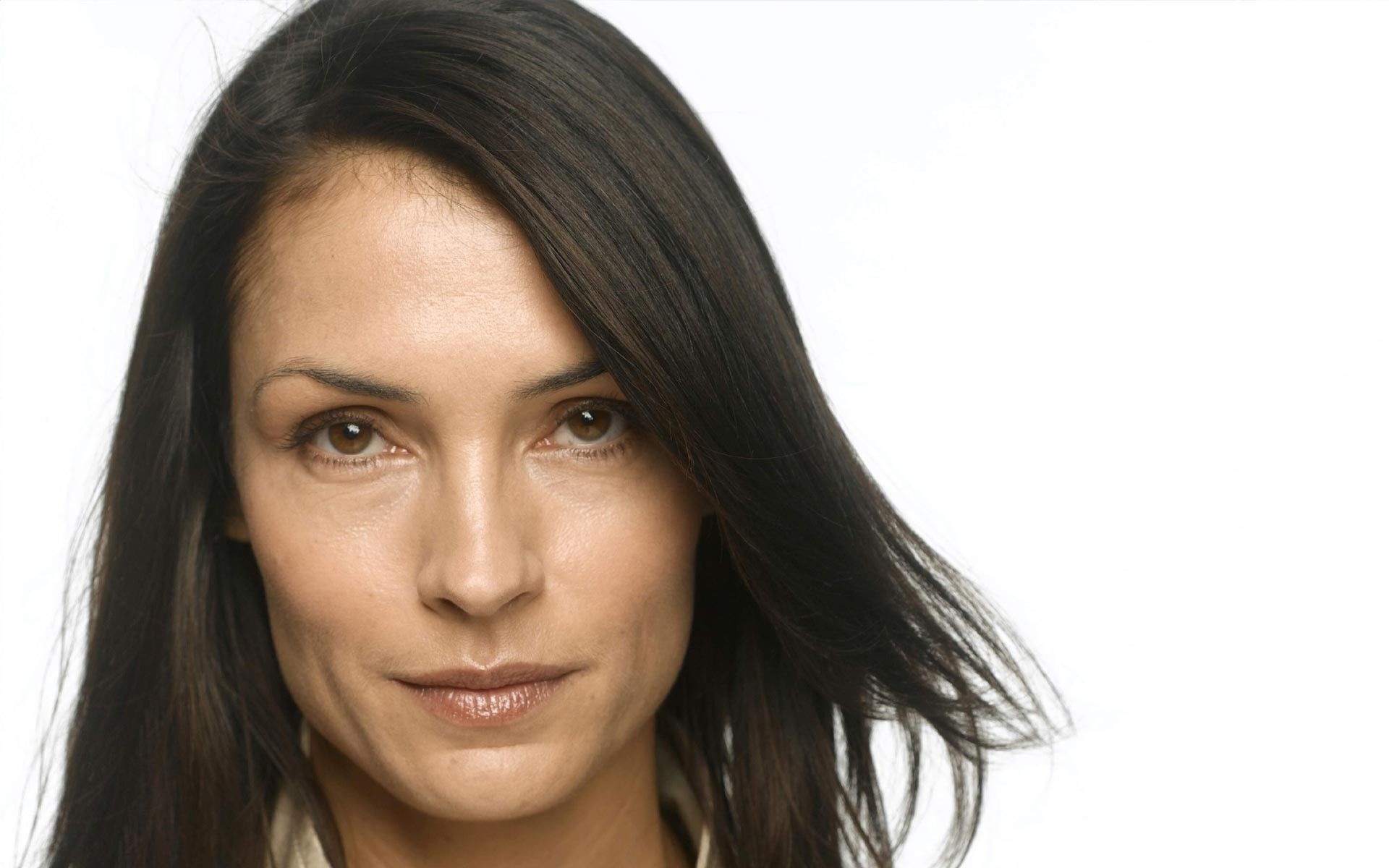 Famke Janssen Wallpapers