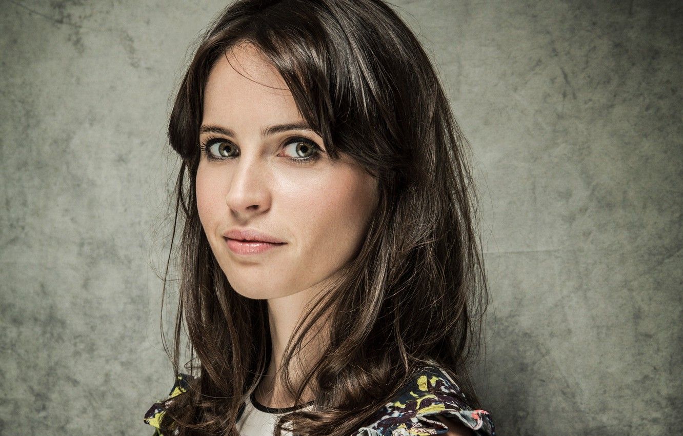 Felicity Jones Coveteur December Wallpapers