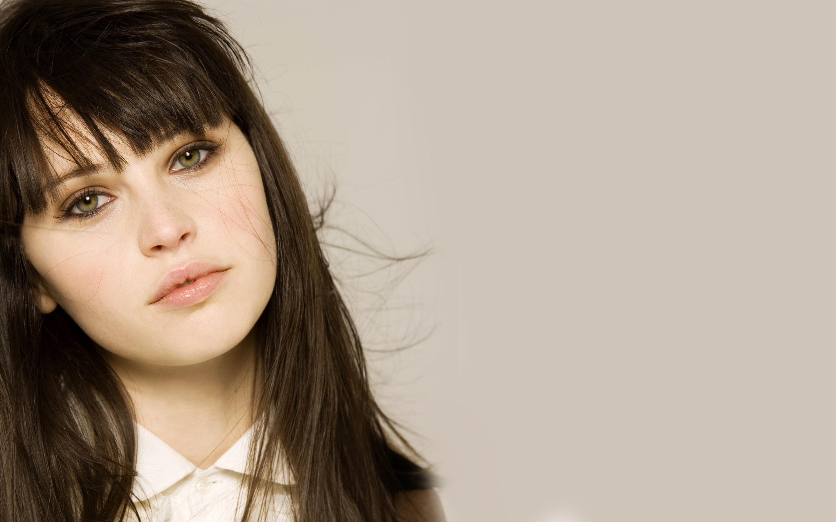 Felicity Jones Portrait Wallpapers