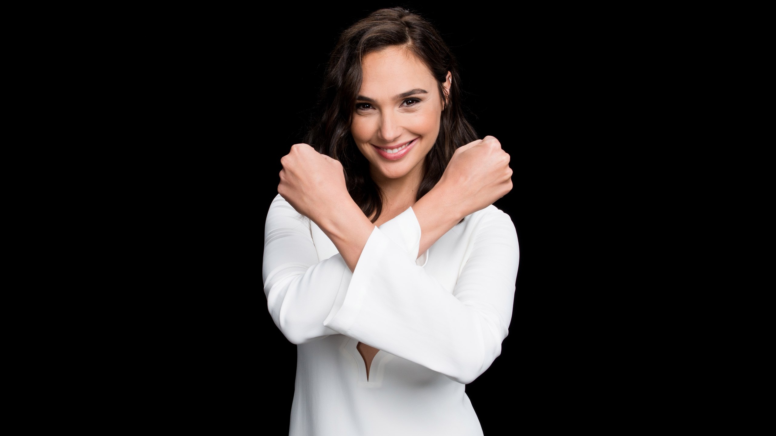 Gal Gadot 2019 Smiling Wallpapers