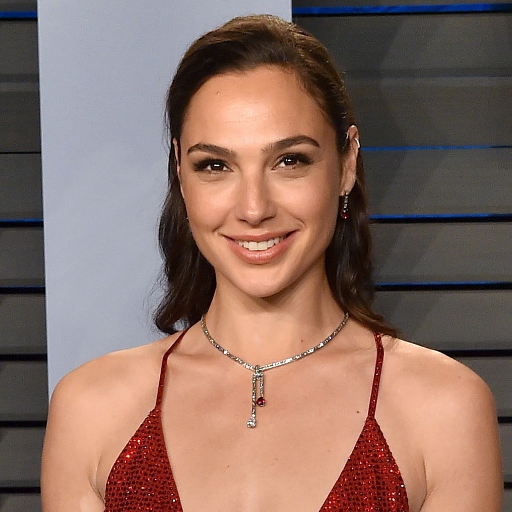 Gal Gadot Actress In Black Dress 2018 Wallpapers