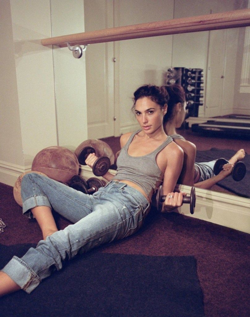 Gal Gadot Cute Work Out Photoshoot In Gym Wallpapers