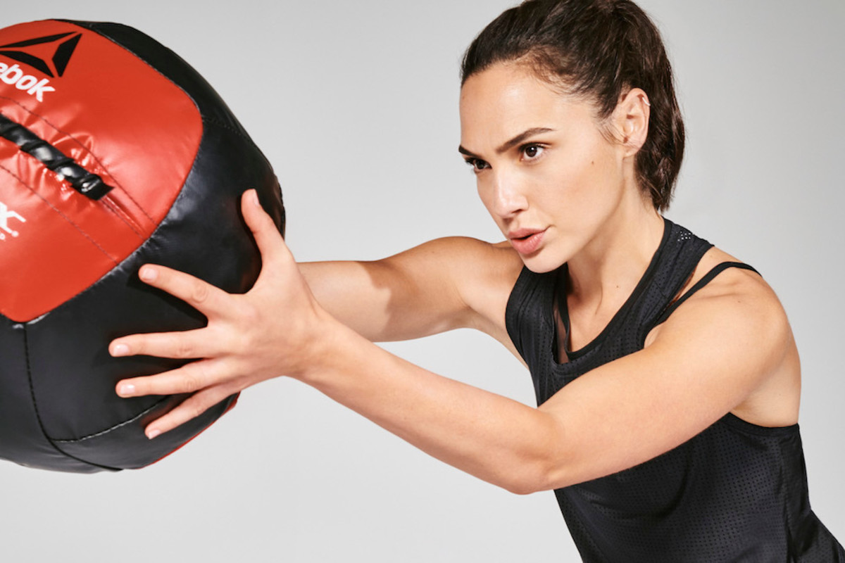 Gal Gadot For Reebok Wallpapers