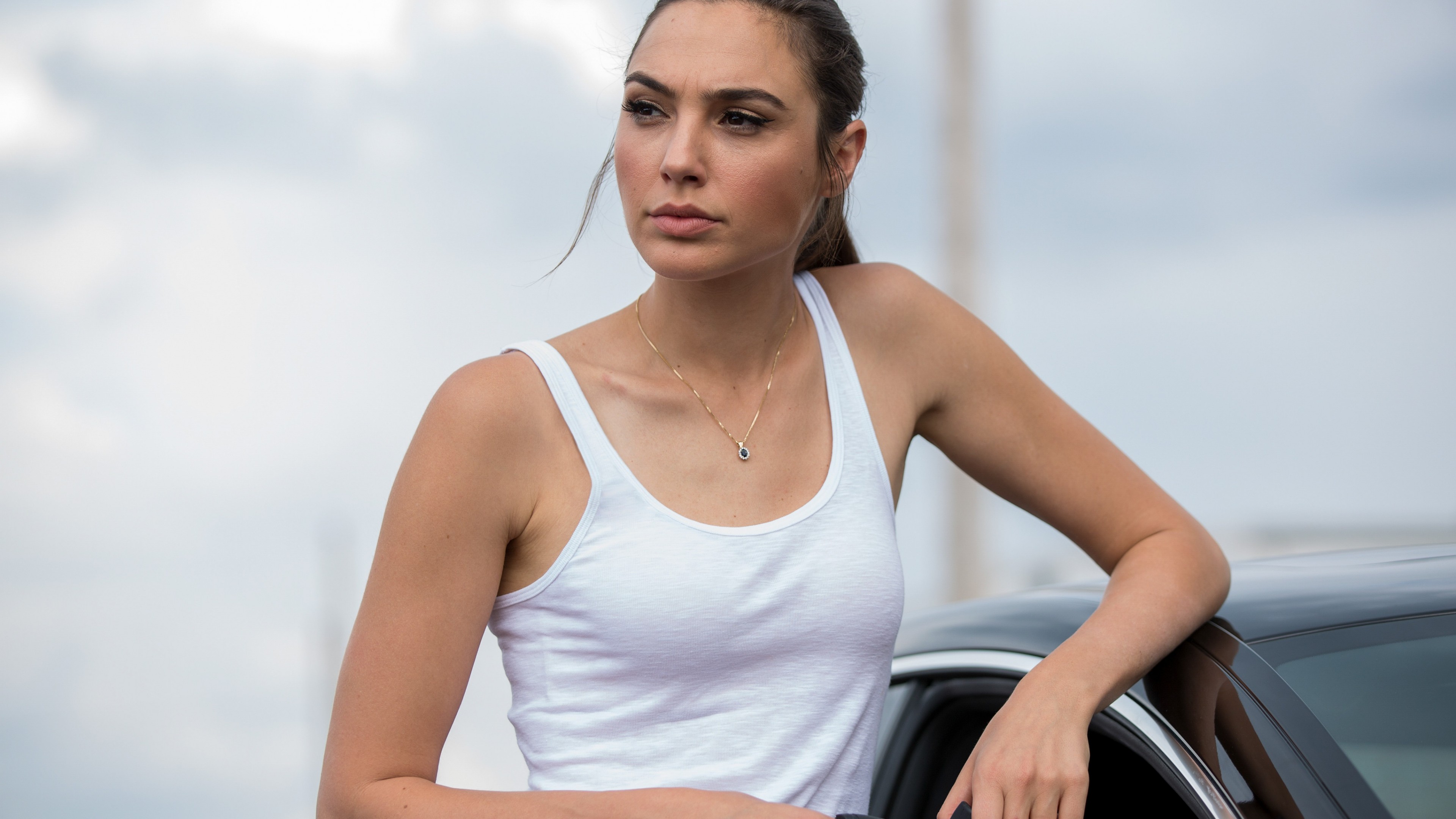 Gal Gadot HD Wallpapers