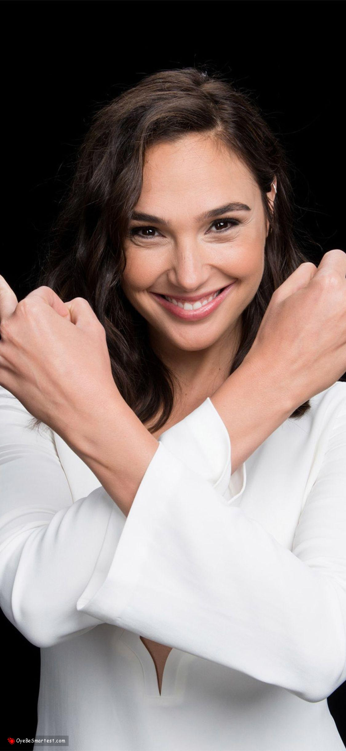 Gal Gadot HD Wallpapers