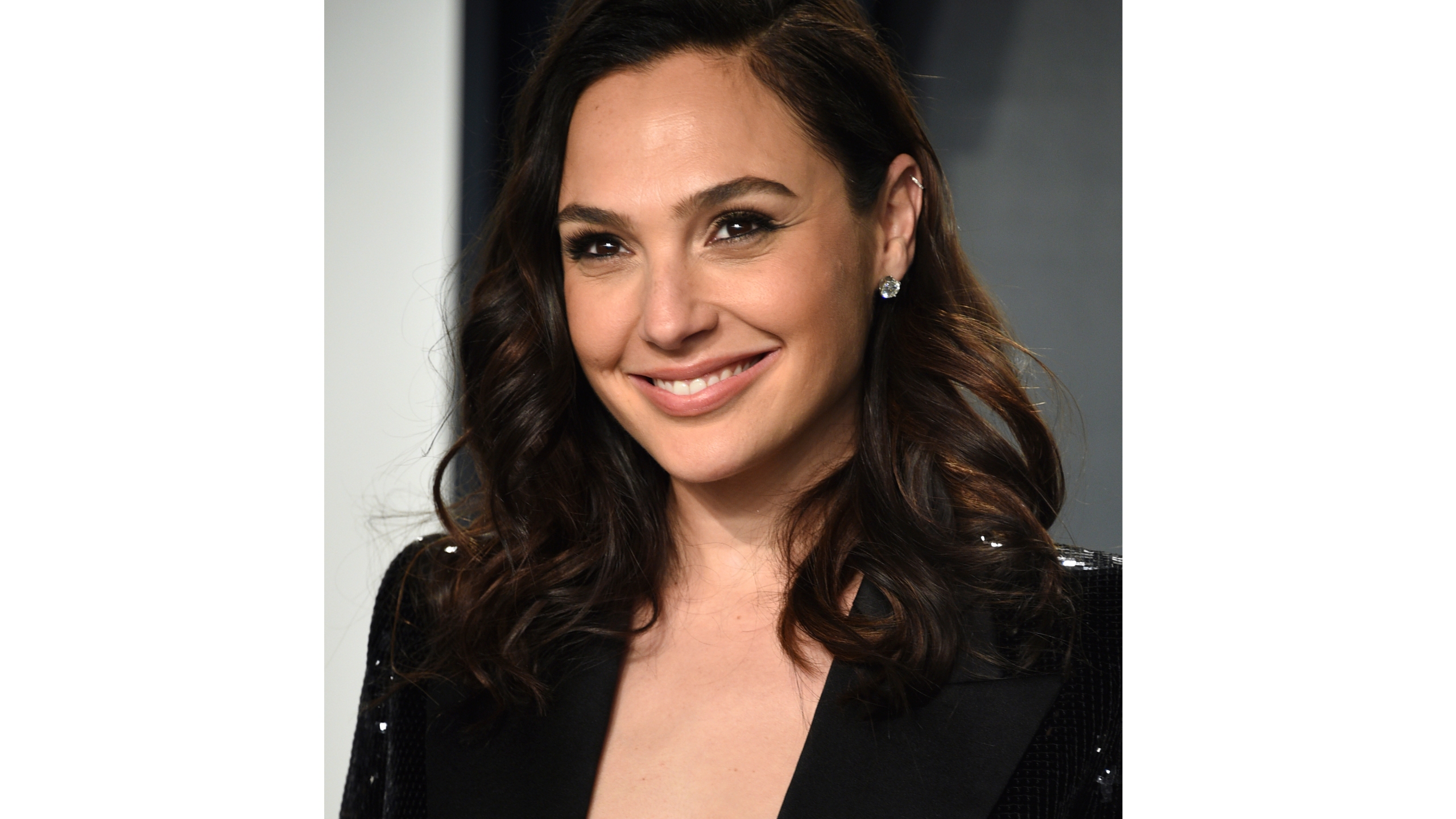 Gal Gadot Oscars Portrait Wallpapers