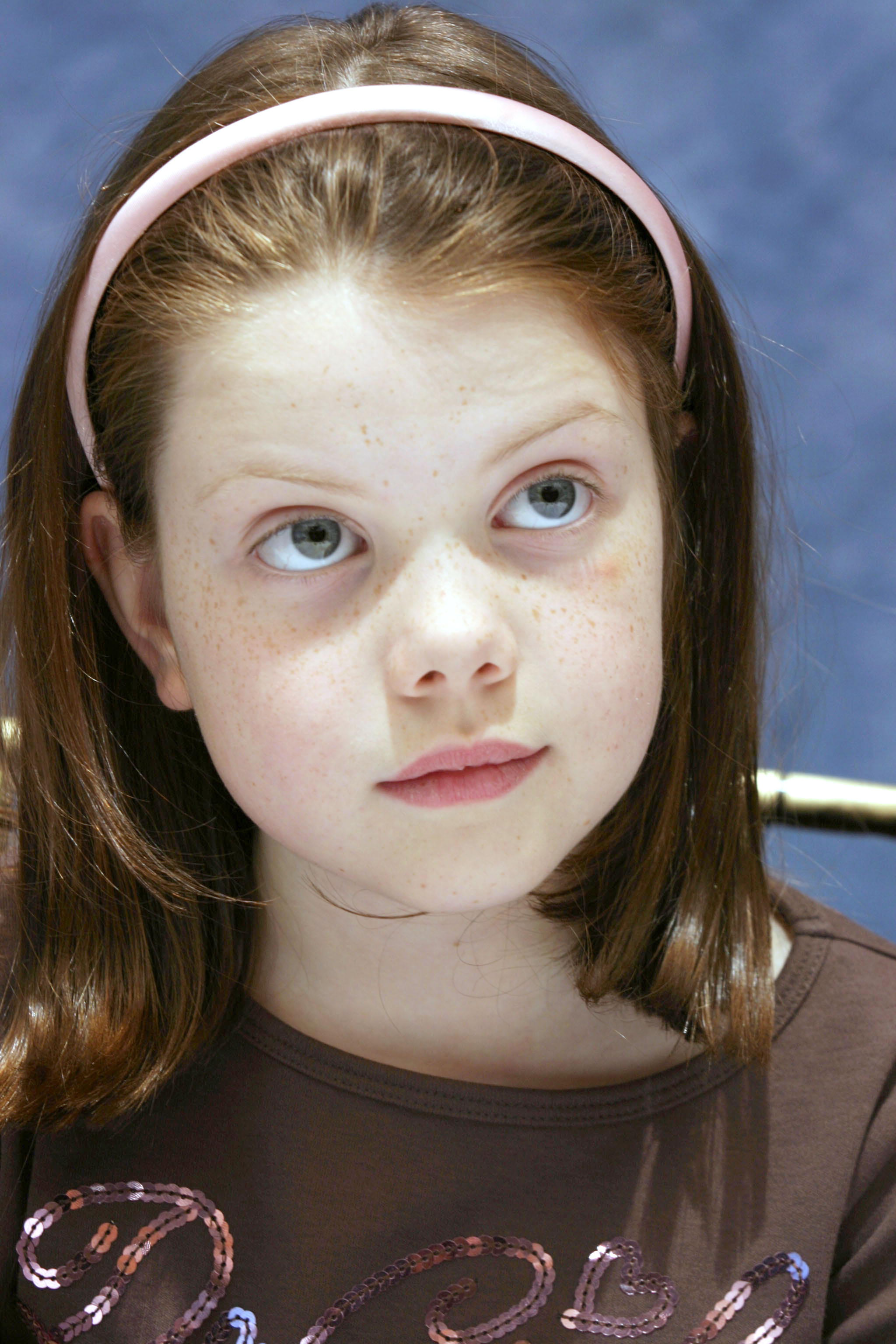 Georgie Henley Wallpapers