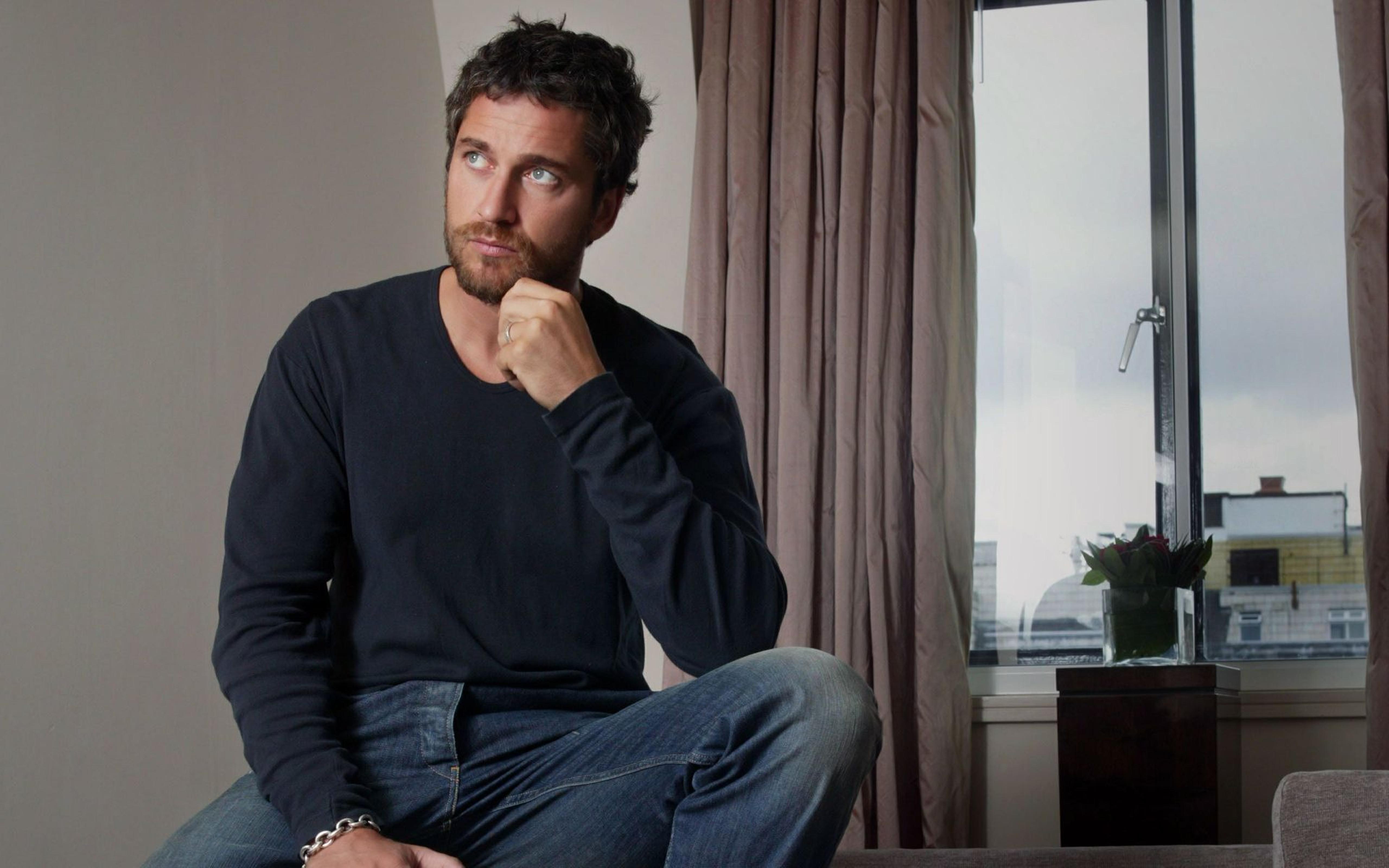 Gerard Butler Wallpapers