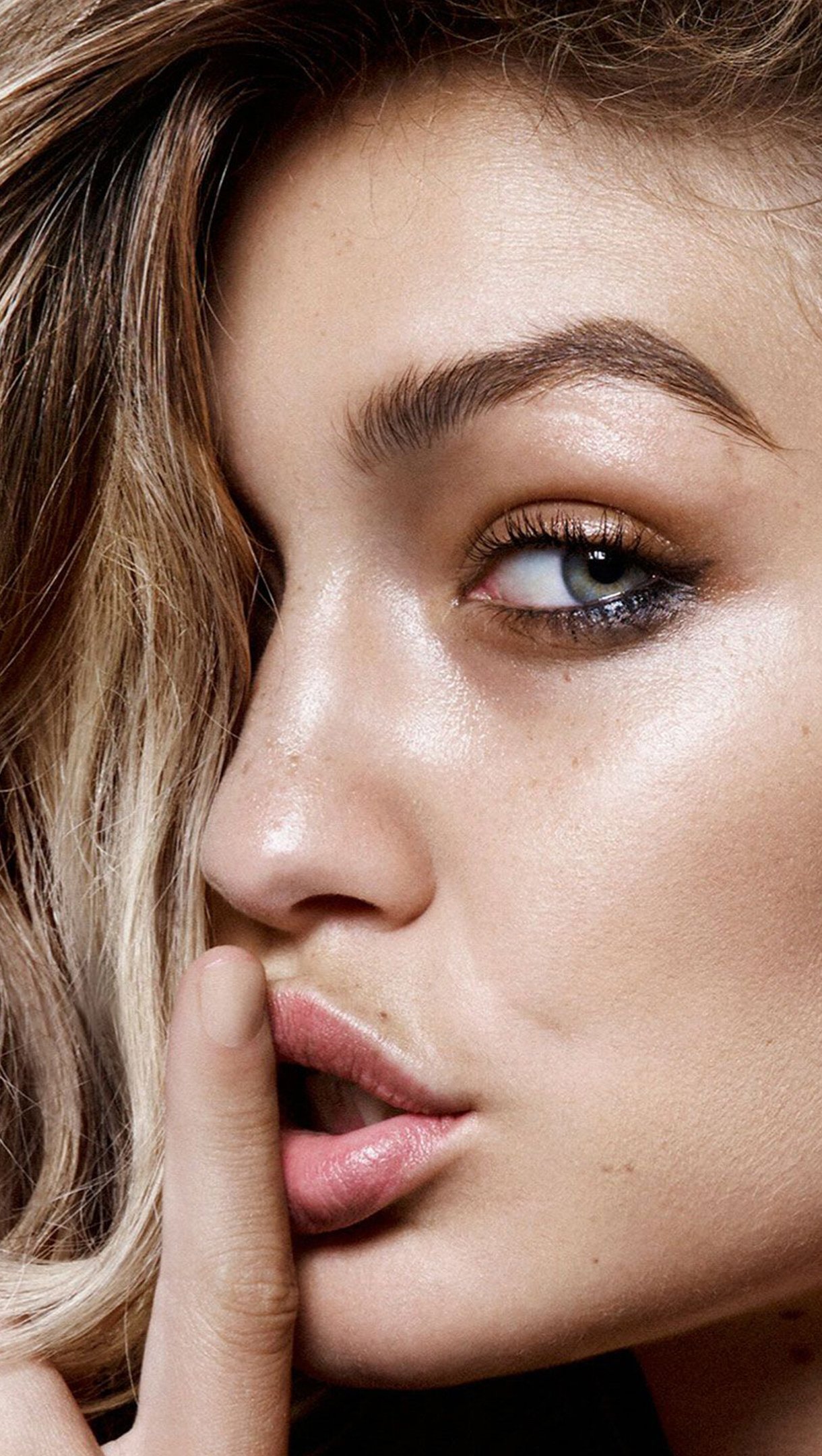 Gigi Hadid Wallpapers