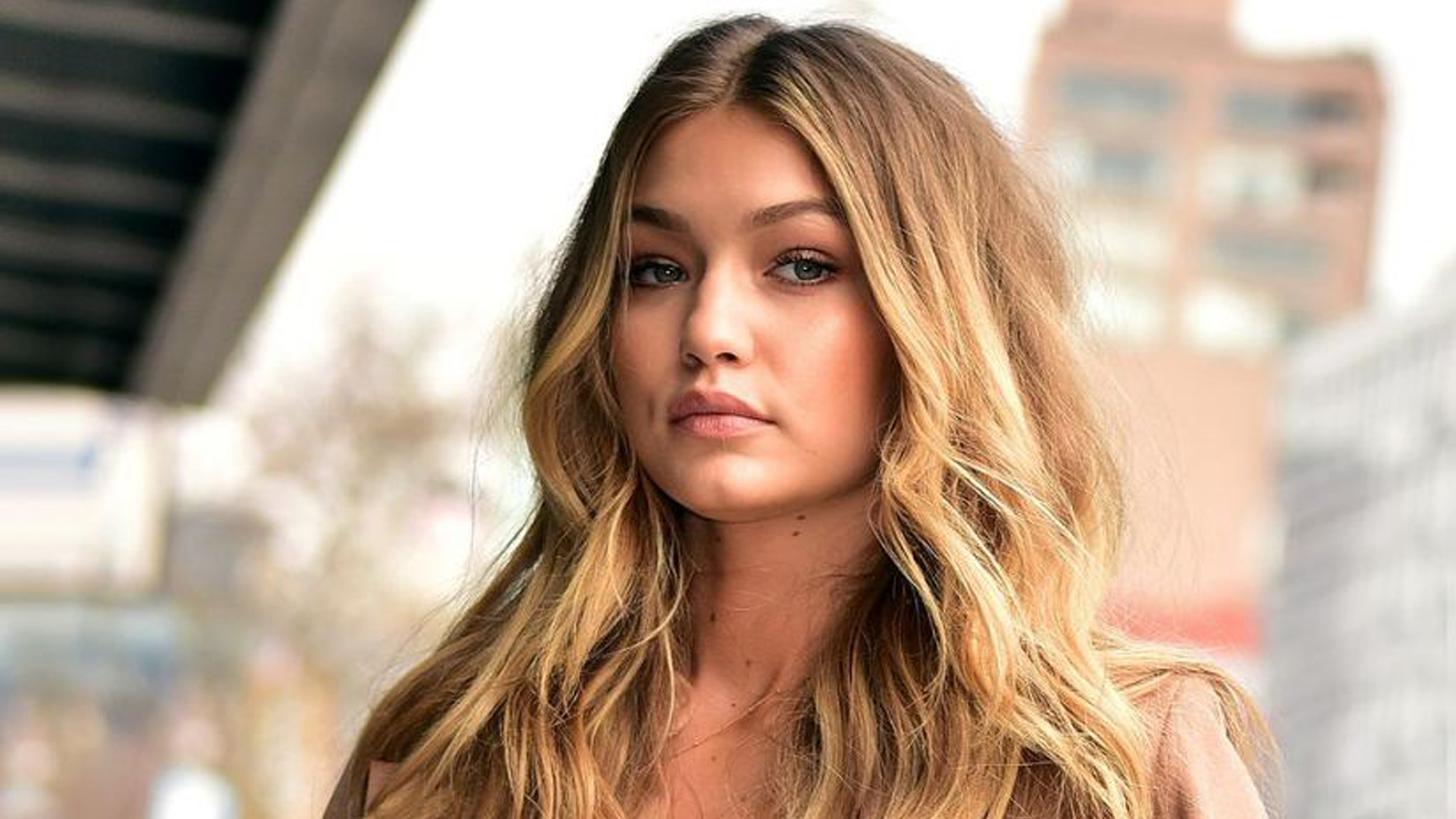 Gigi Hadid Wallpapers