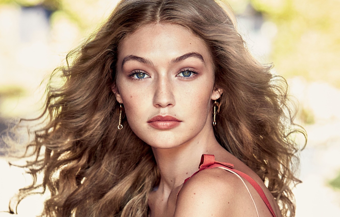 Gigi Hadid Model Wallpapers