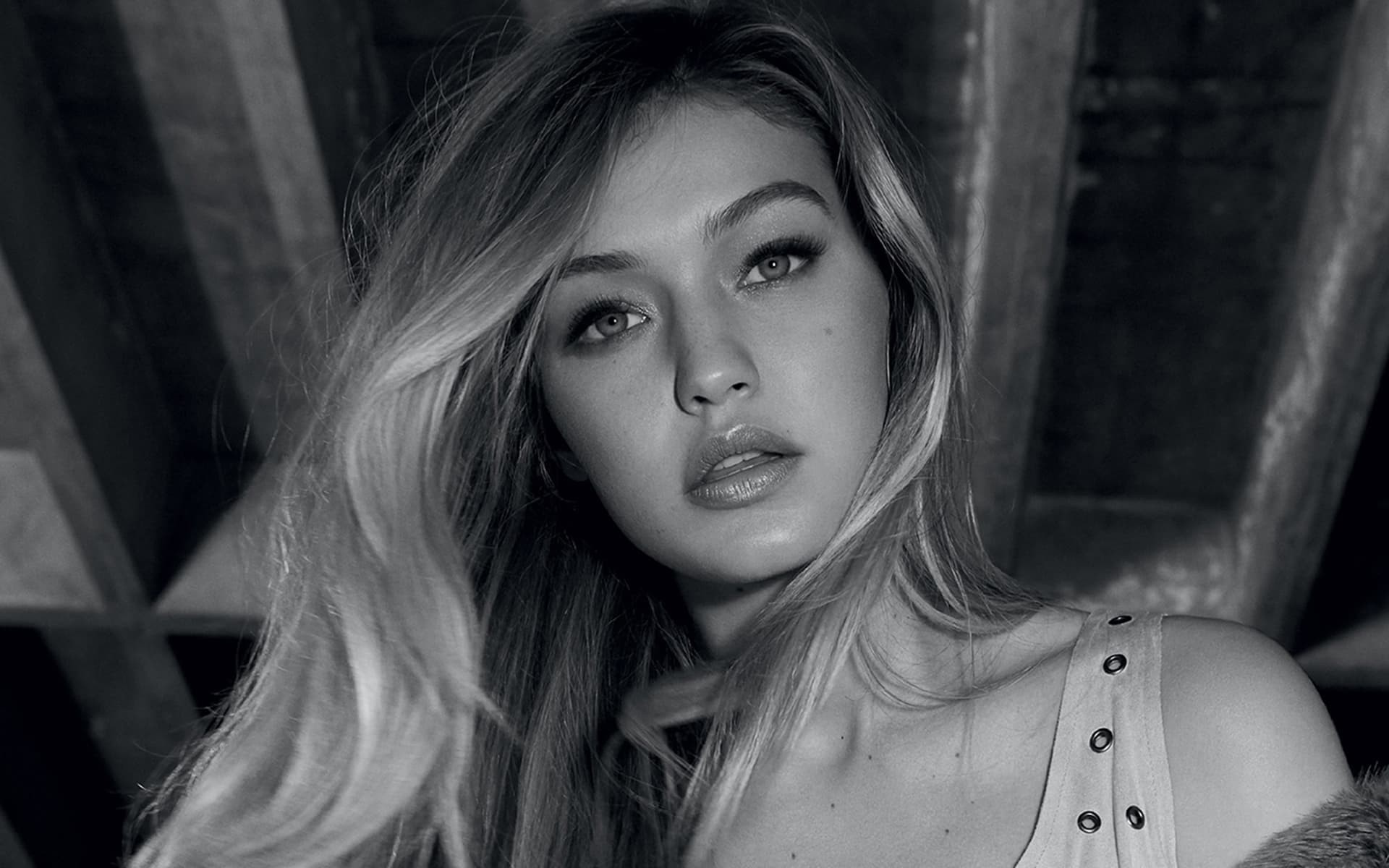 Gigi Hadid Stunning Wallpapers