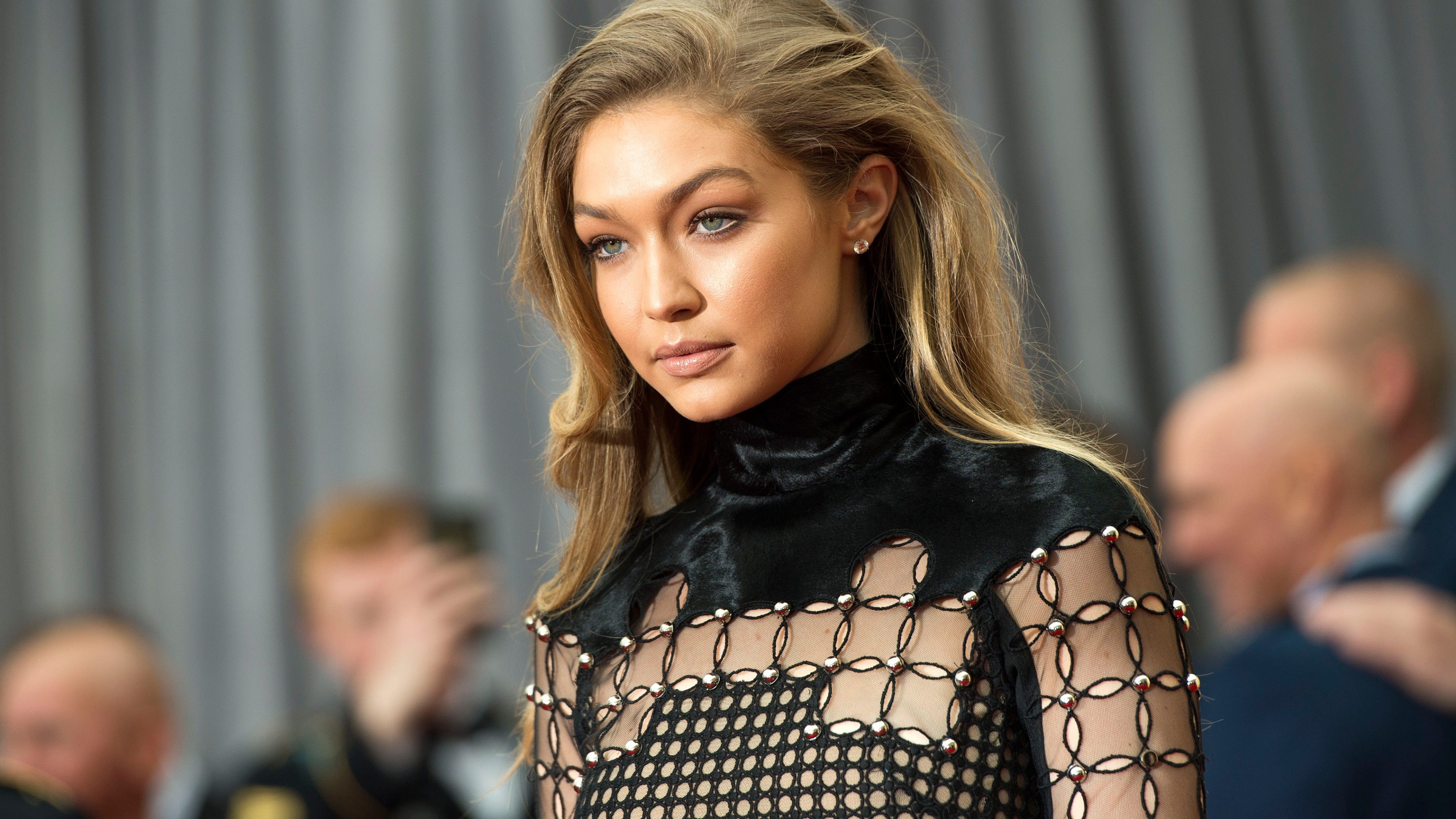 Gigi Hadid Stunning Photoshoot 2017 Wallpapers