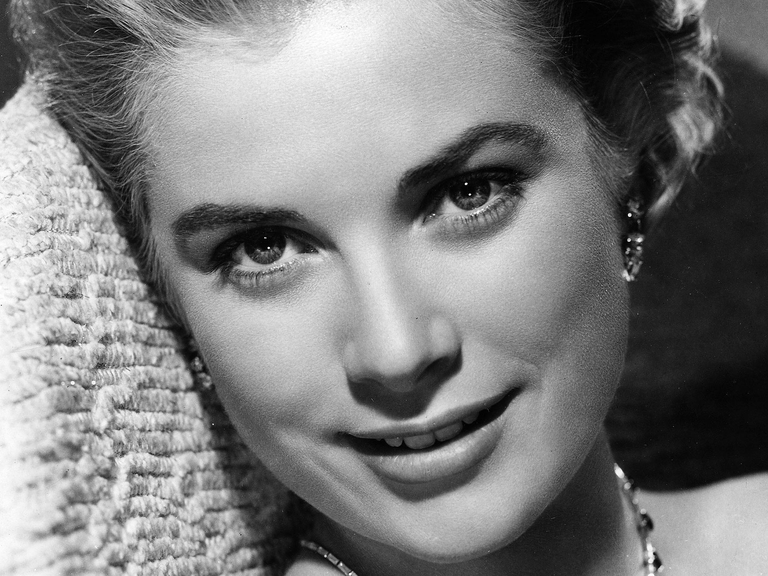 Grace Kelly Wallpapers