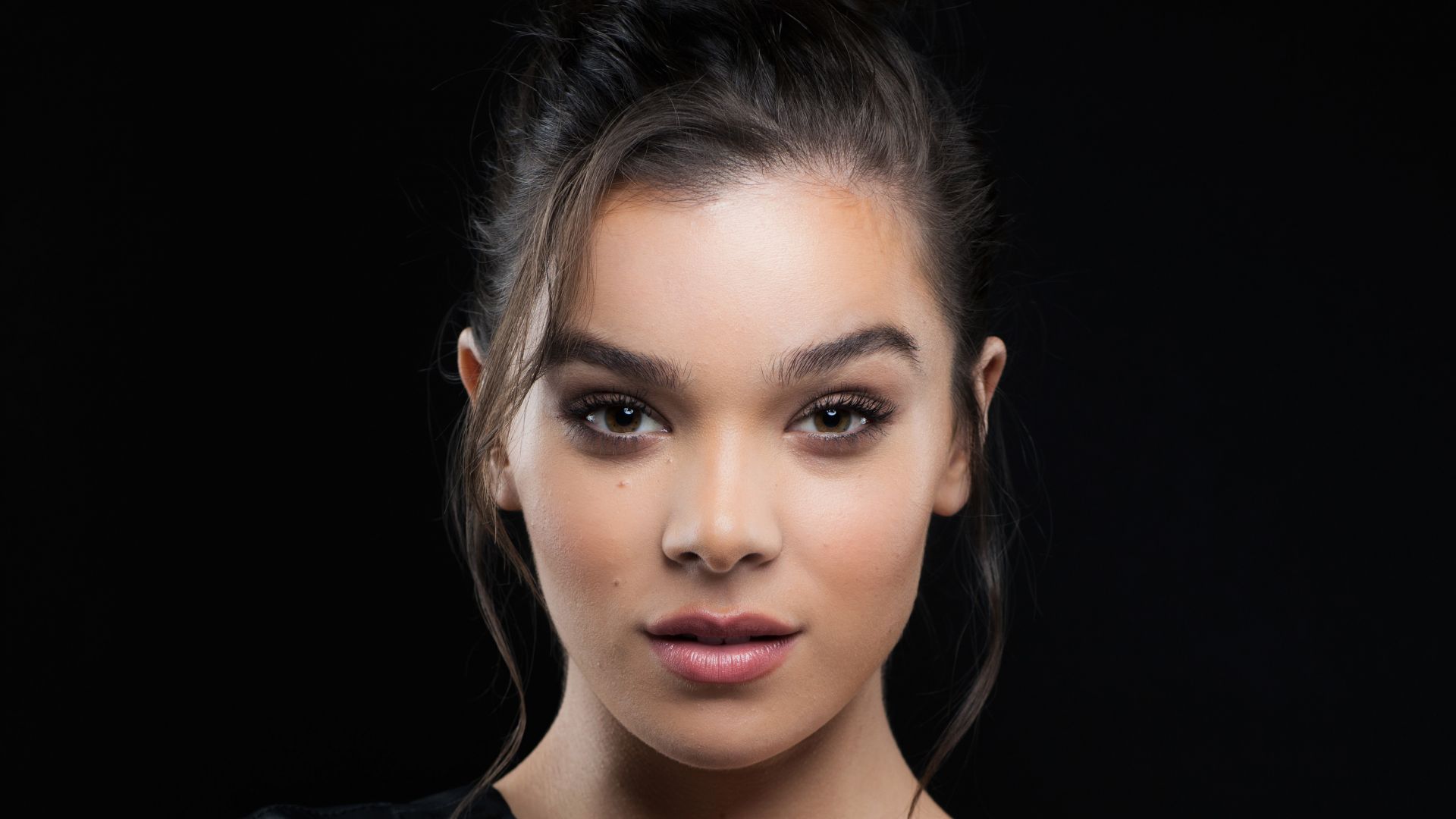 Hailee Steinfeld 2020 Wallpapers