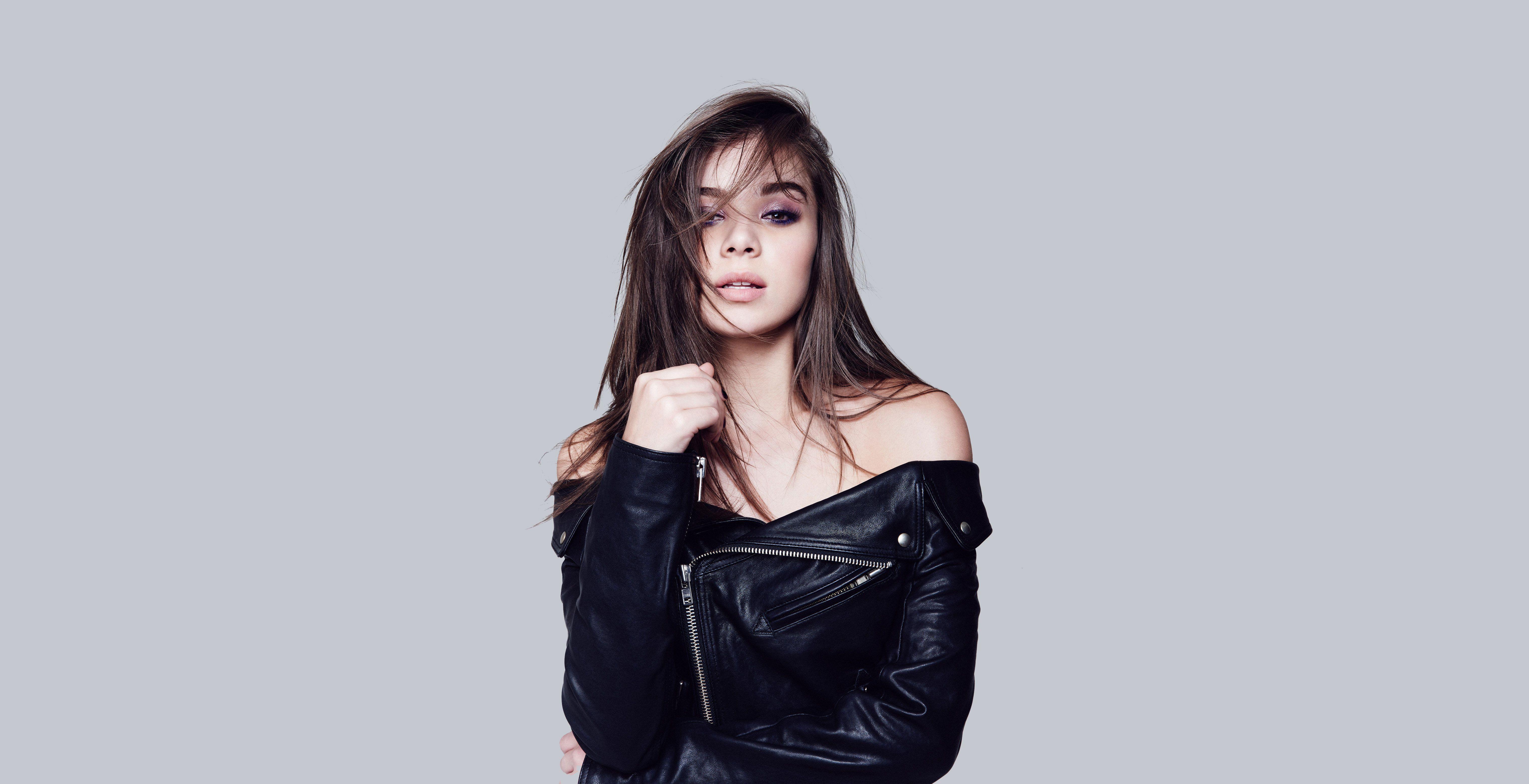 Hailee Steinfeld Photoshoot 2020 Wallpapers