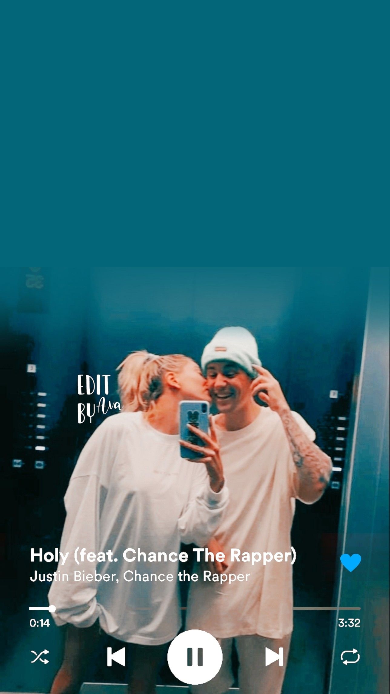 Hailey Bieber Wallpapers