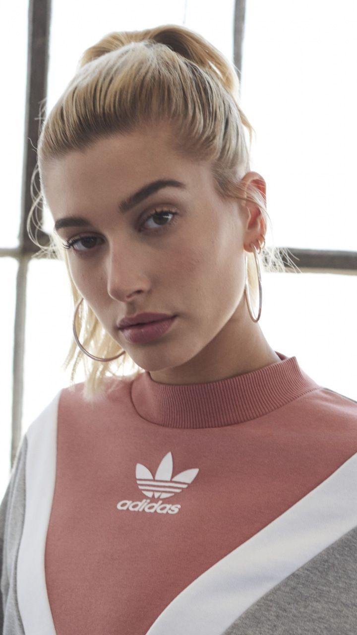 Hailey Bieber Wallpapers