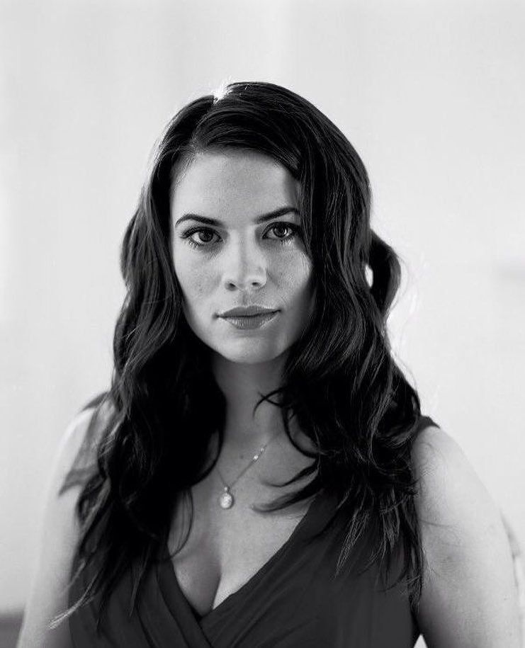 Hayley Atwell Black and White Wallpapers