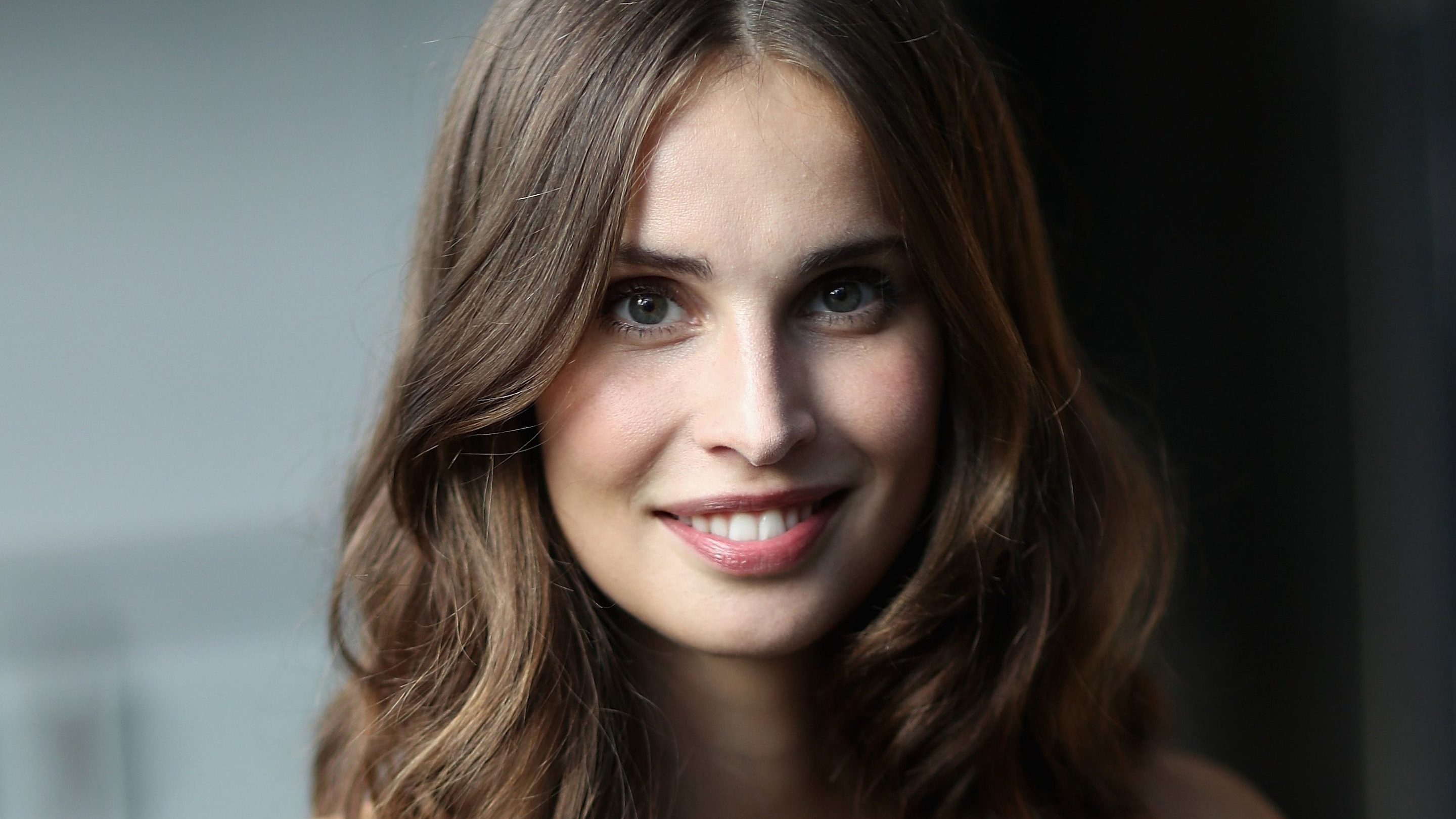 Heida Reed Wallpapers