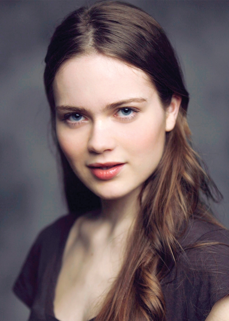 Hera Hilmar Wallpapers