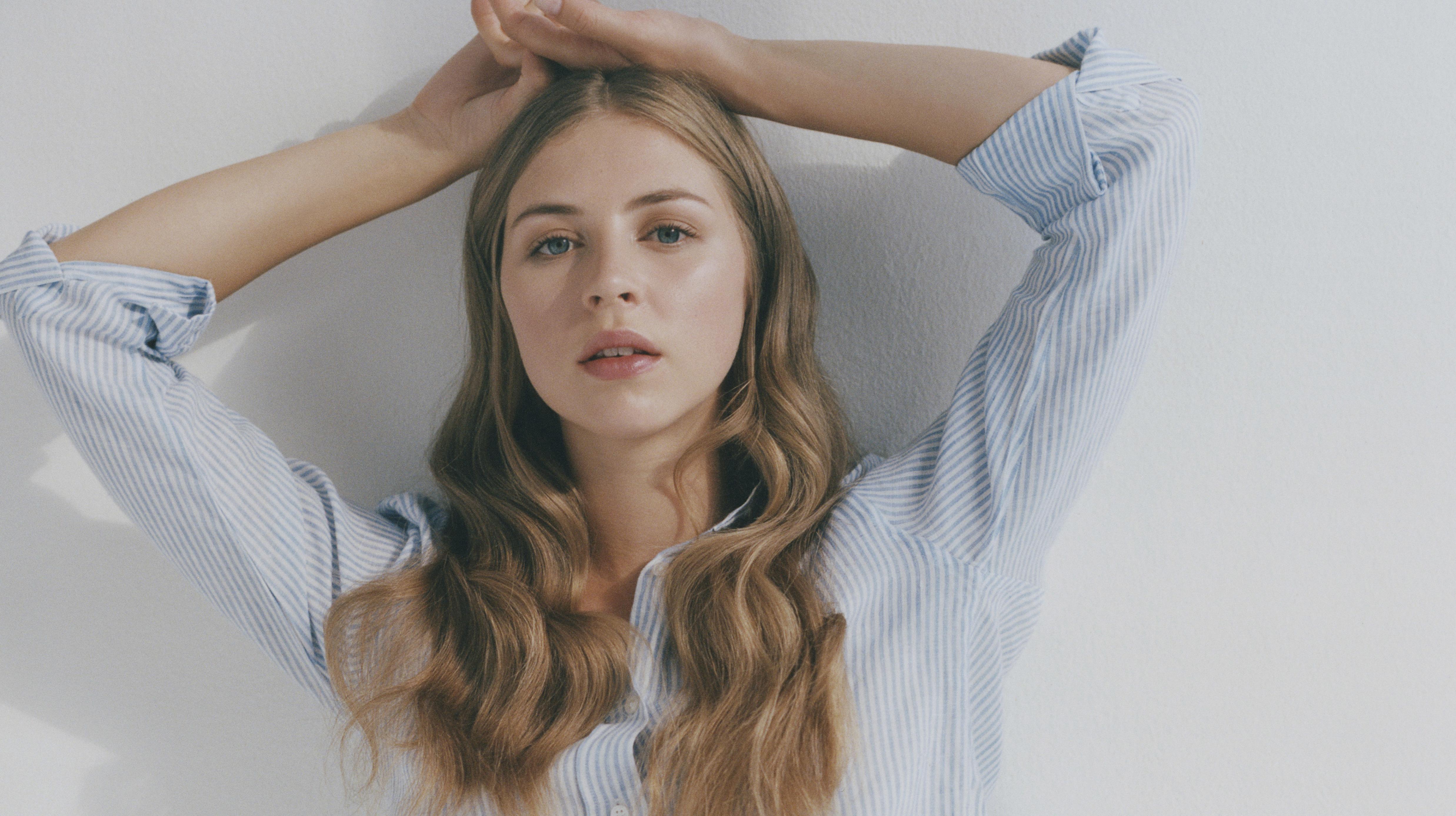 Hermione Corfield 2019 Wallpapers